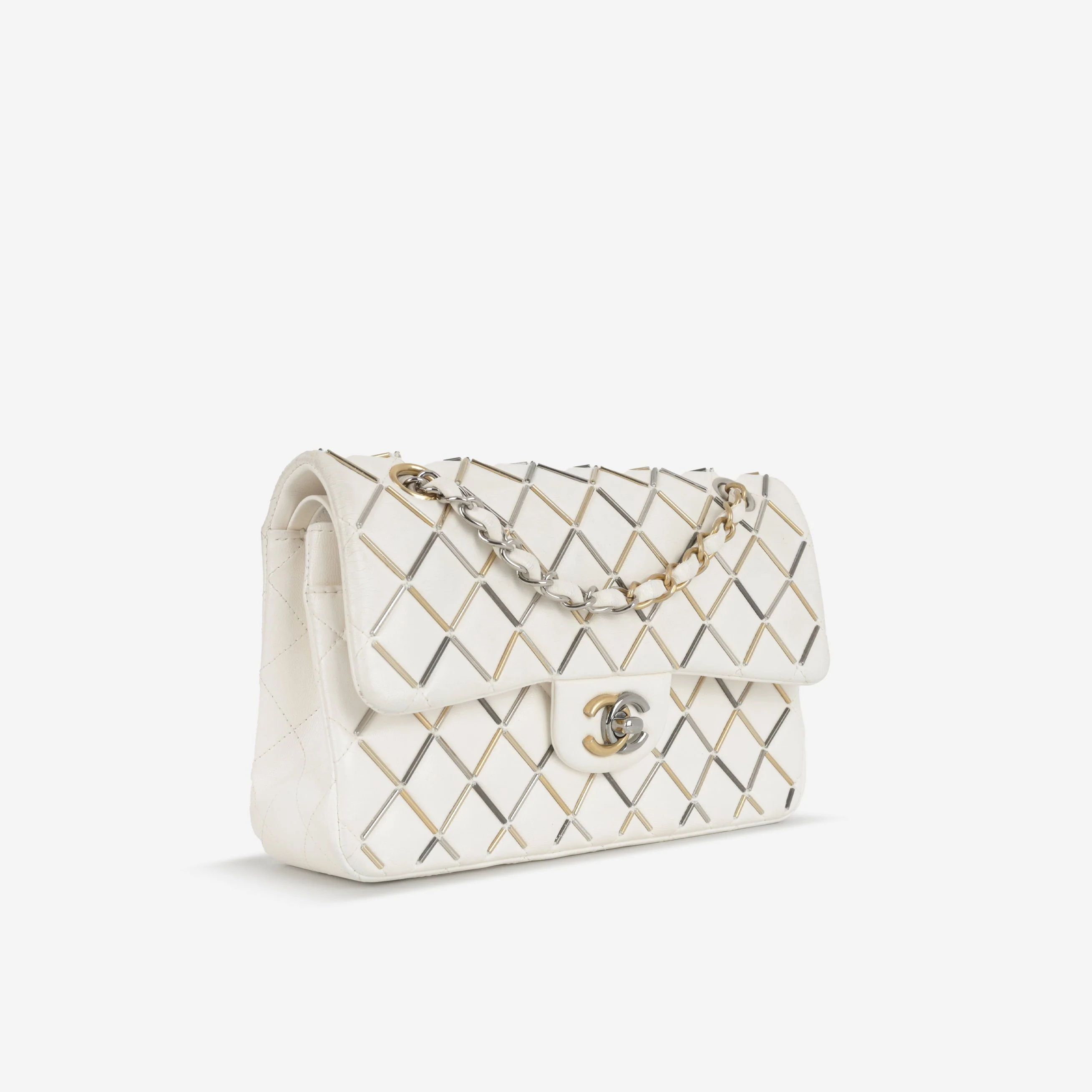 Chanel Small Matelasse Classic Flap - White Lambskin | Bi-colour Hardware - Image 2