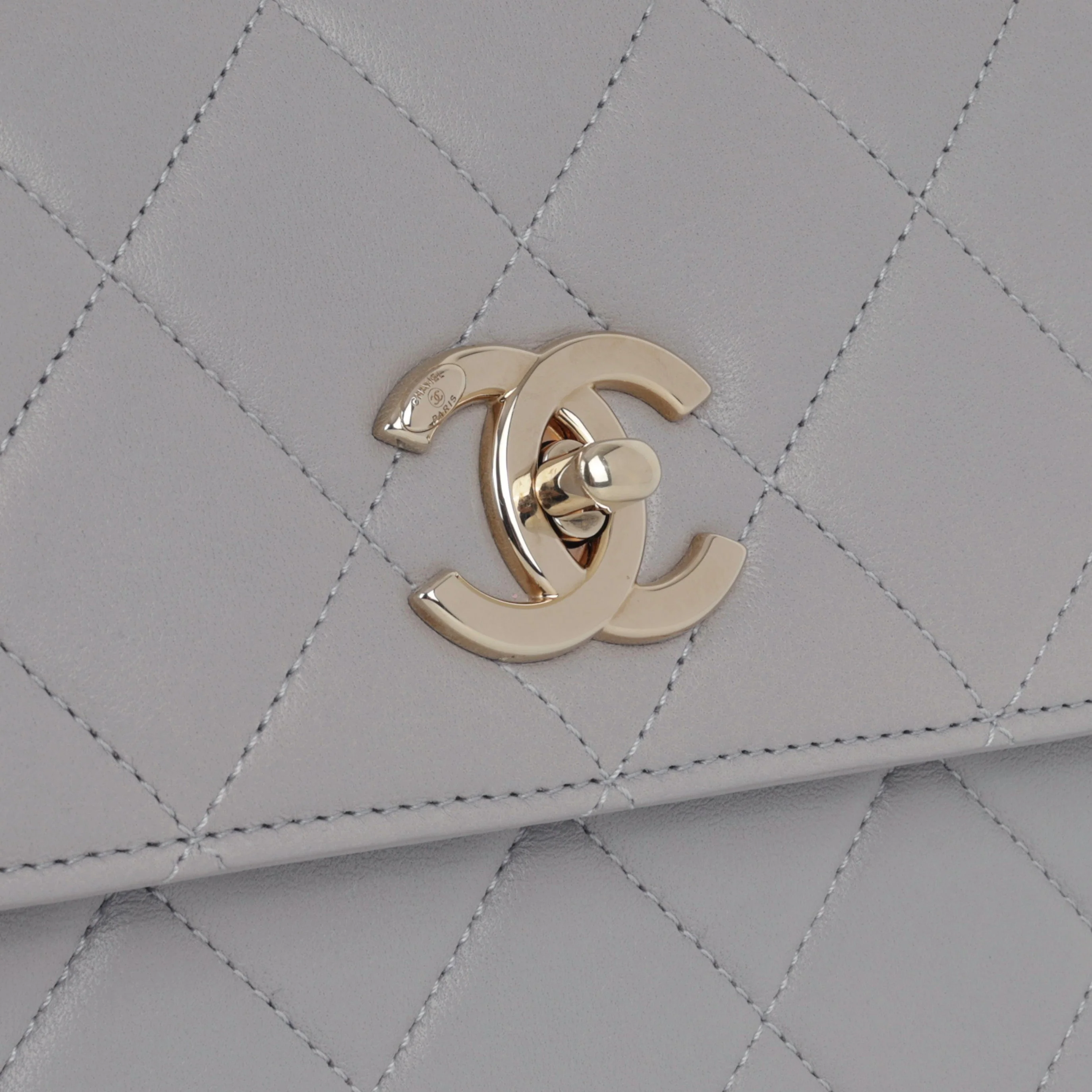 Chanel Small Trendy CC Flap Bag - Light Grey Lambskin | Champagne Gold Hardware - Image 4