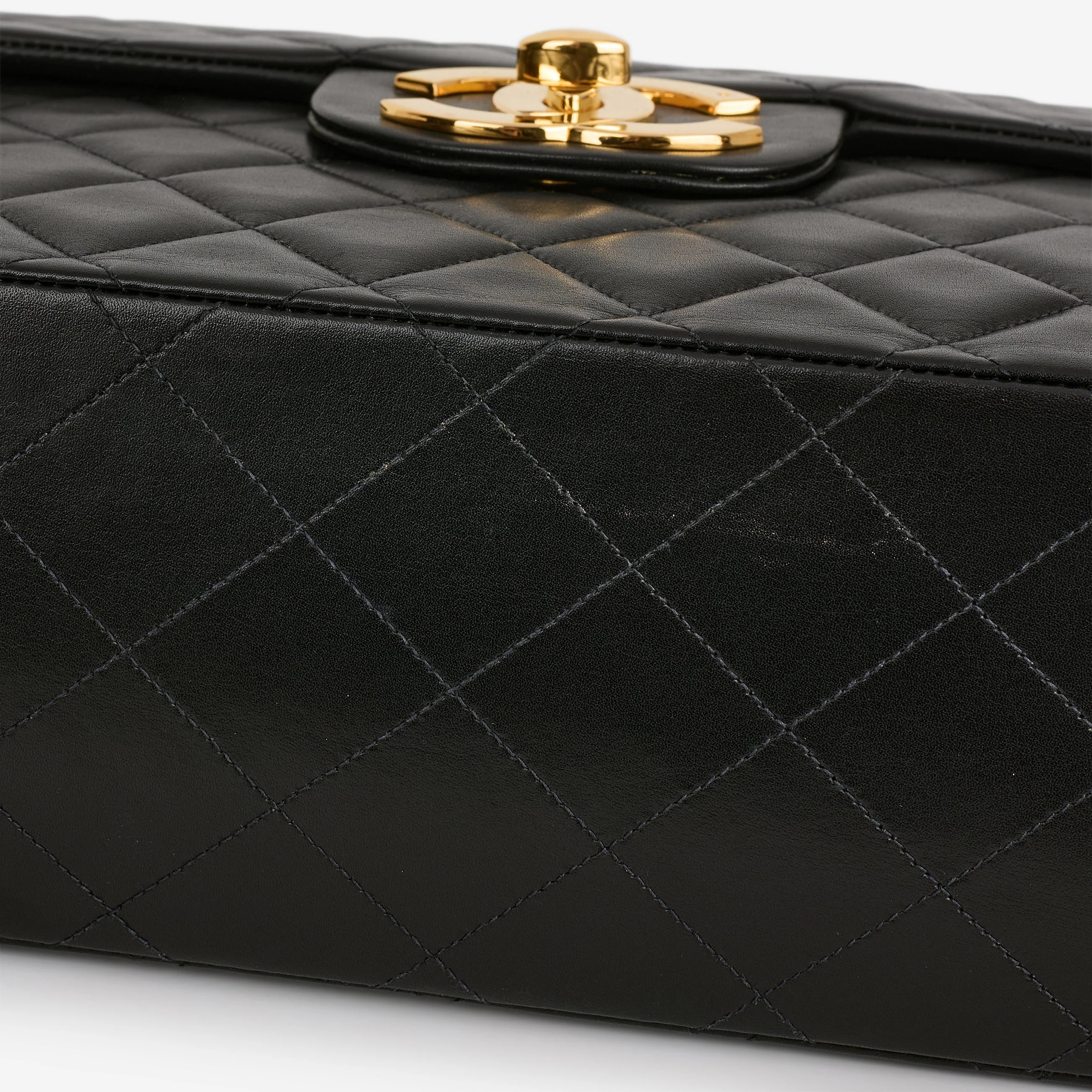 Chanel Vintage XL Single Flap - Black Lambskin | Gold Hardware - Image 9