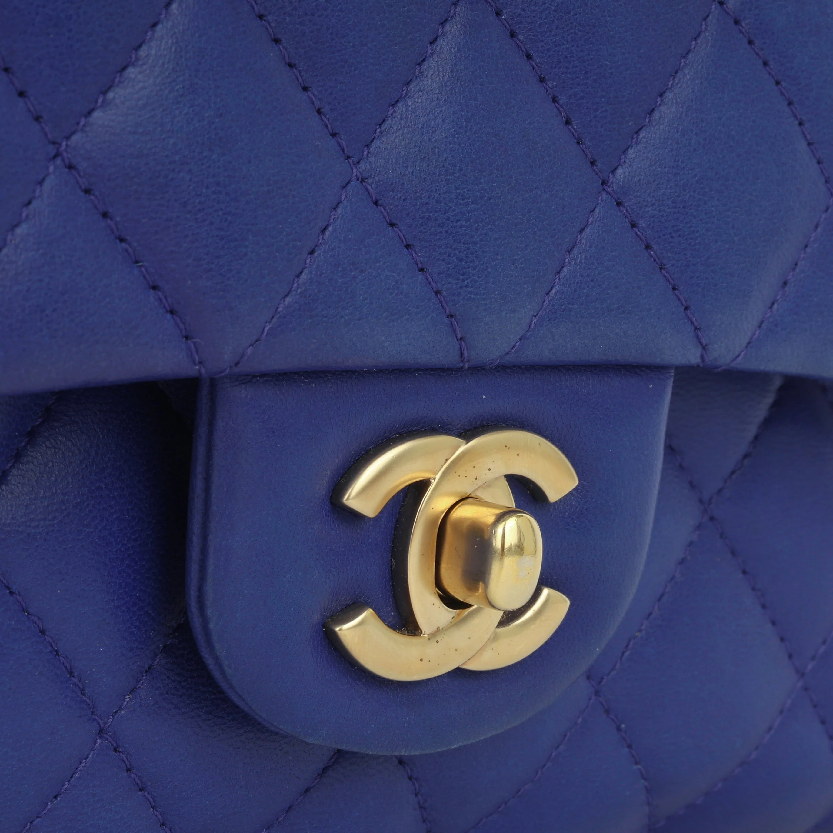 Chanel Medium Classic Flap - Image 7