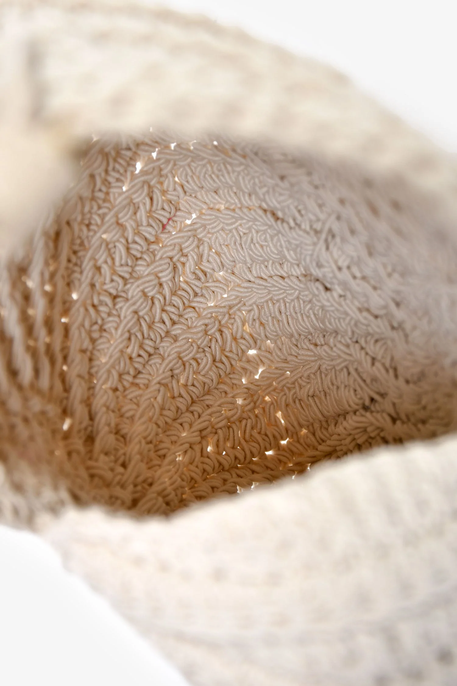 Chloe Cream Crochet 'Sea Treasures' Logo Crossbody Bag - Image 6