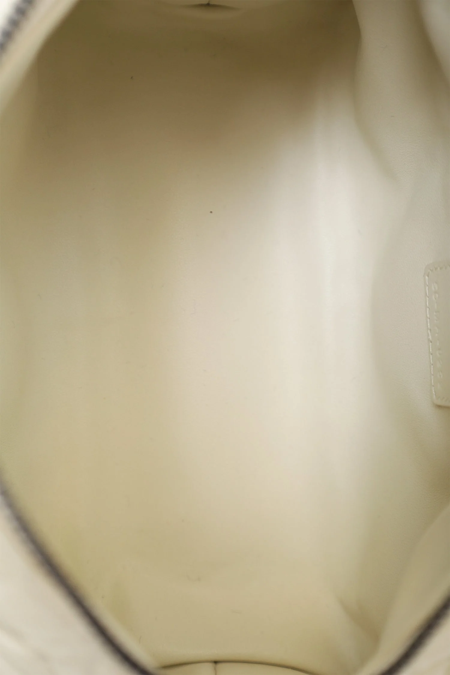 Christian Dior 2022 White Calfskin Macrocannage Medium Diortravel Nomad Pouch - Image 7