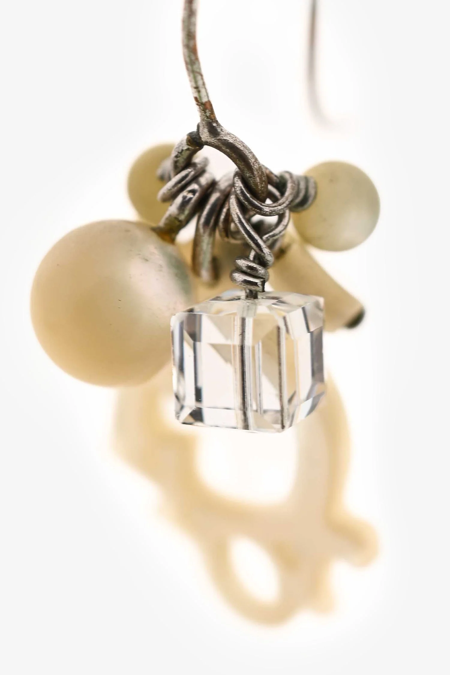 Christian Dior White Faux Mother of Pearl Bead Ear Pendants - Image 3