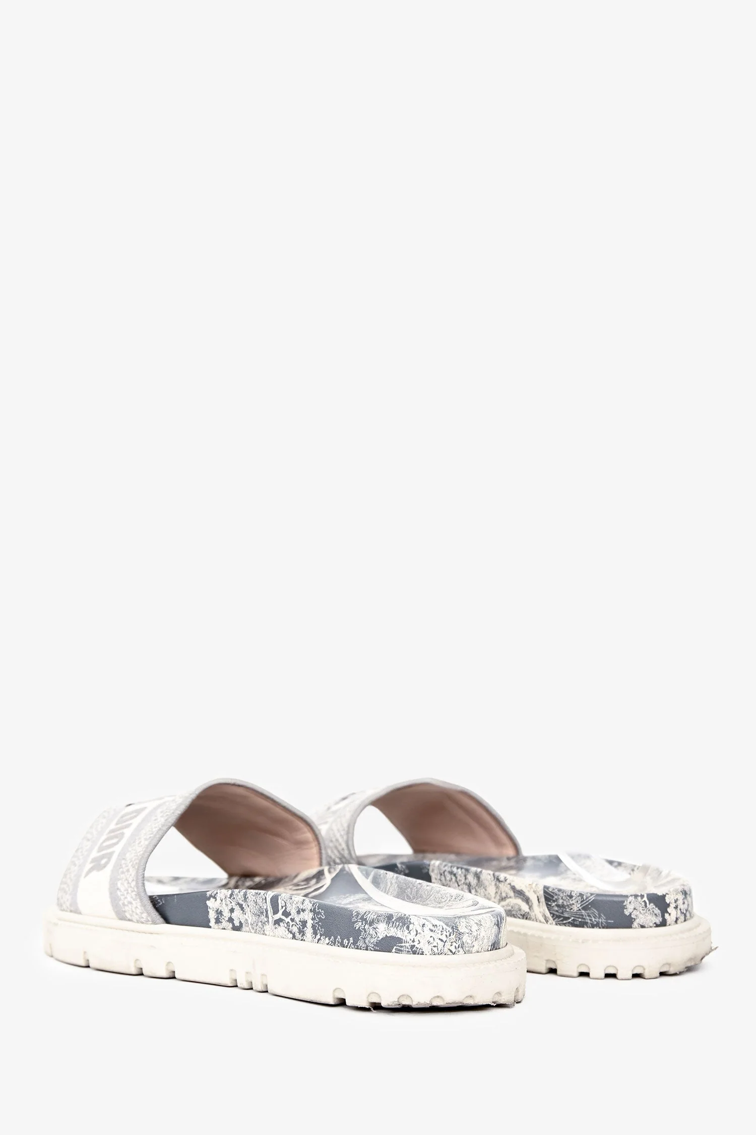 Christian Dior White/Grey Embroidered Toile de Jouy Logo Slides Size 38 - Image 4