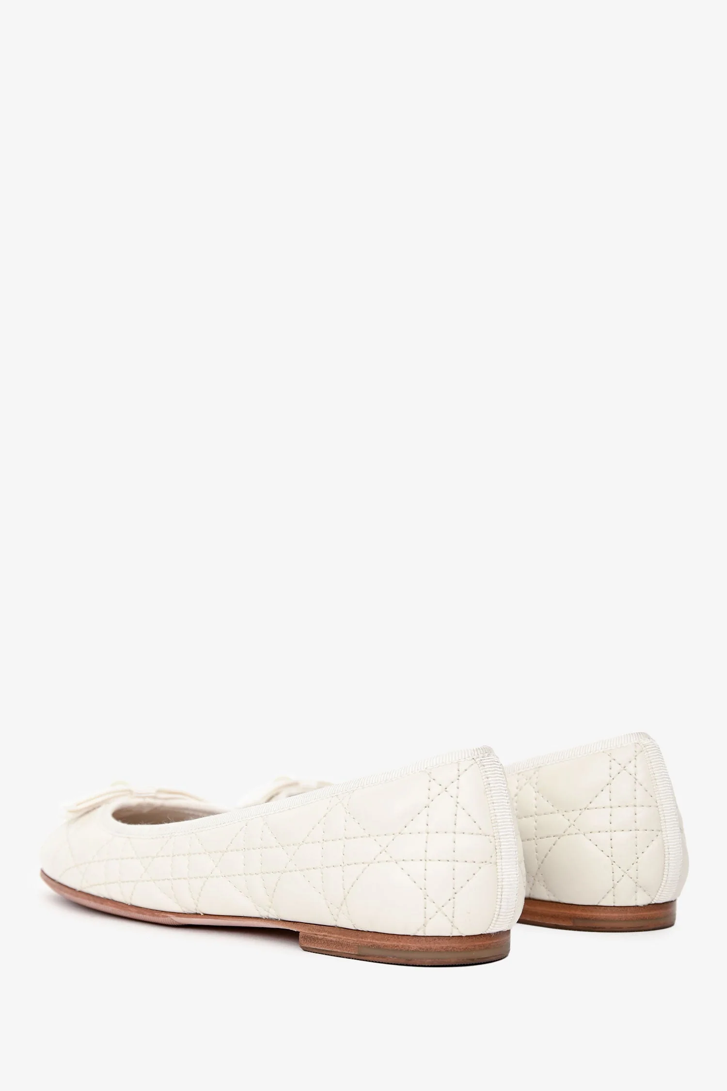 Christian Dior White Leather Cannage Pearl Bow Ballet Flats Size 37 - Image 4