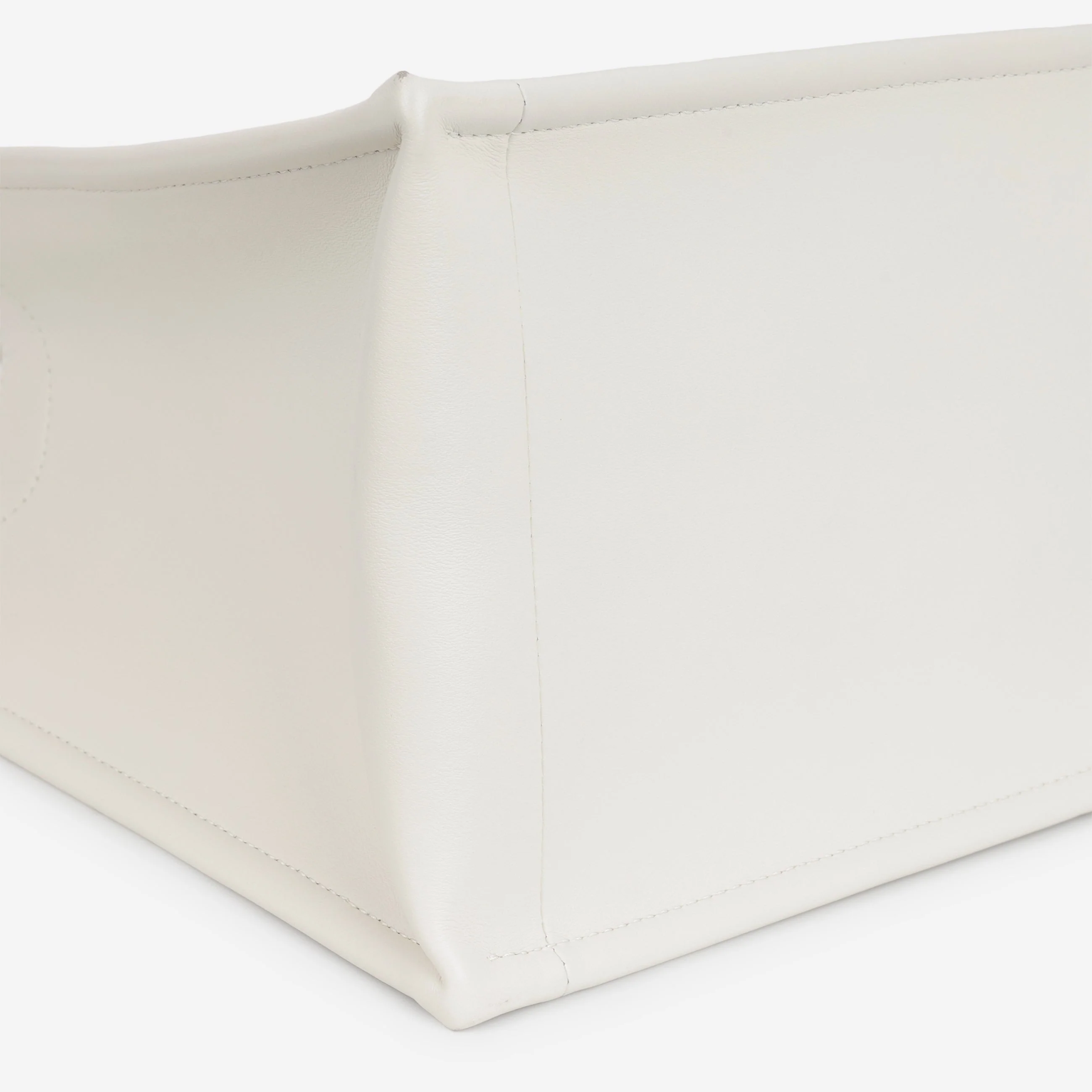 Dior Medium Book Tote - Latte Cannage Calfskin | Champagne Gold Hardware - Image 7