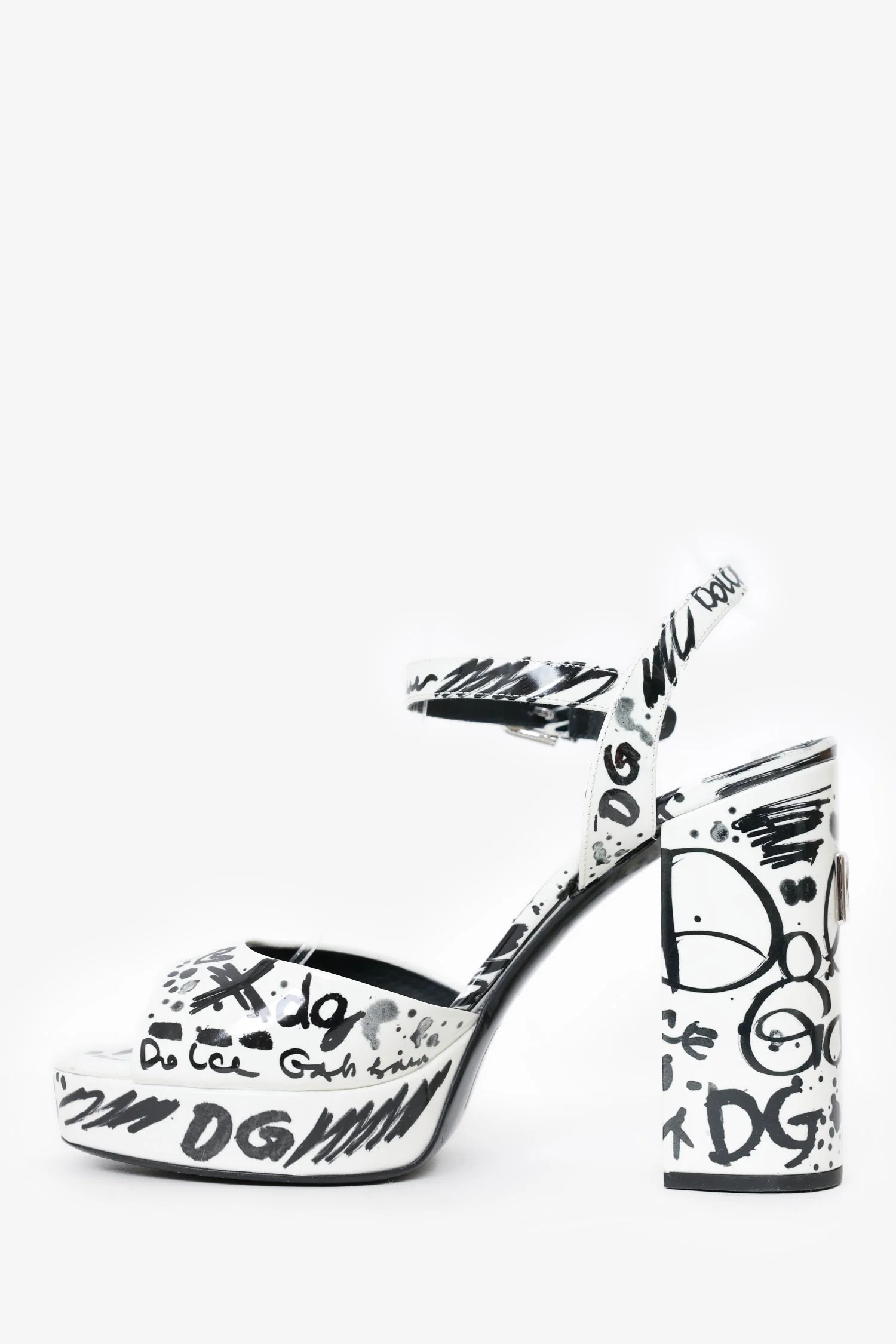 Dolce & Gabbana Leather Graffiti Print Heels Size 39 - Image 4