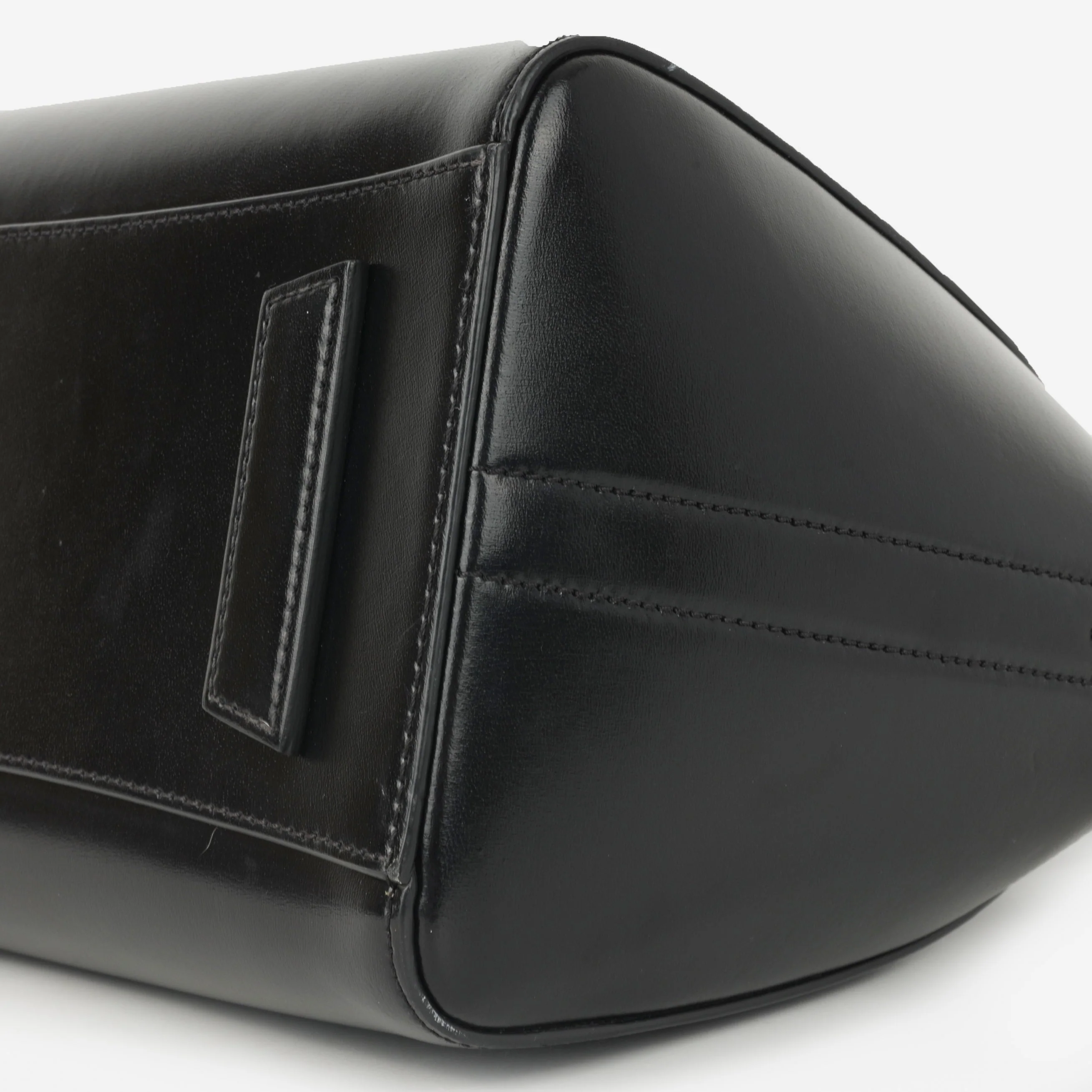 Givenchy Givenchy Medium Antigona - Black Calfskin | Silver Hardware - Image 5