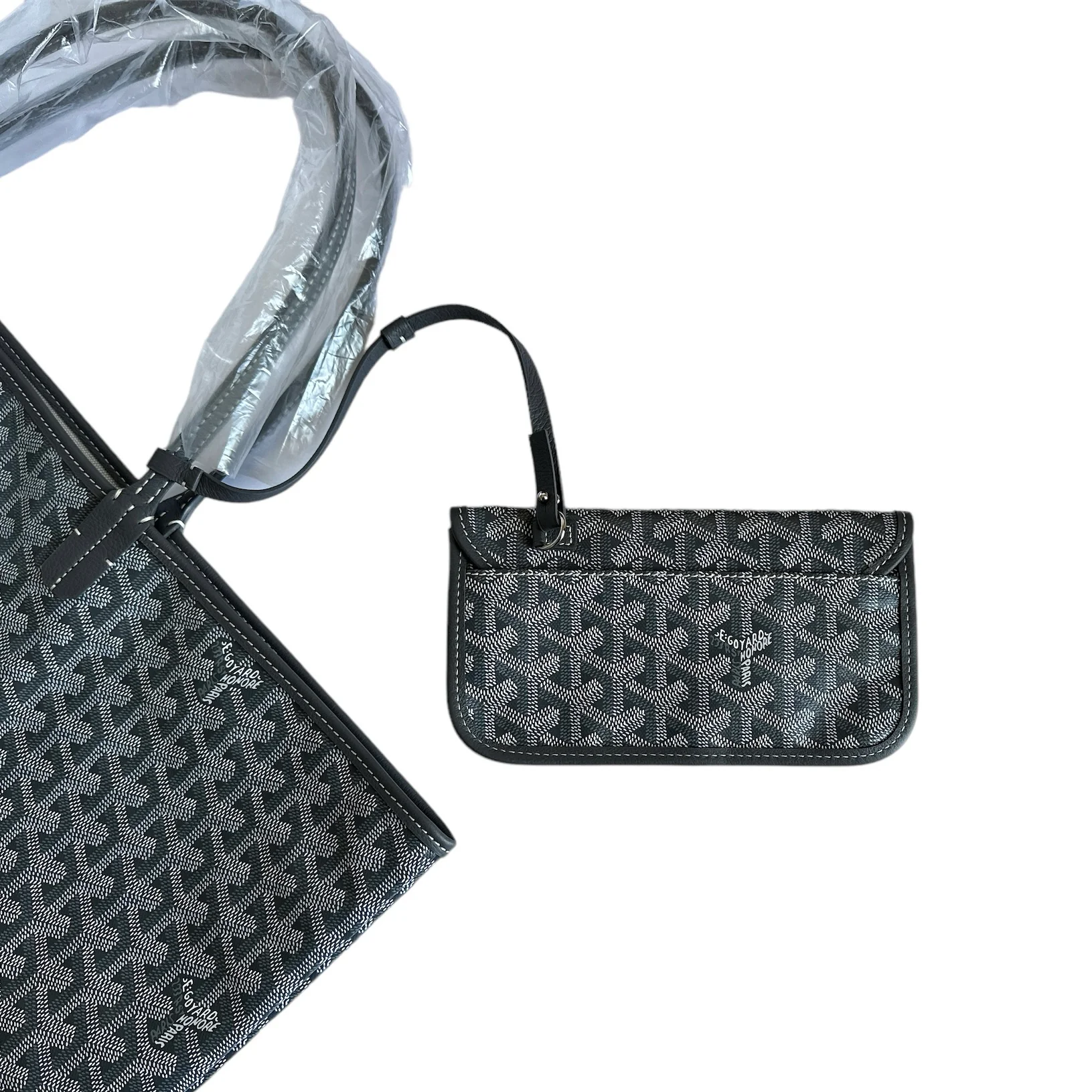 Goyard St. Louis Grey Tote GM (NWT) - Image 6
