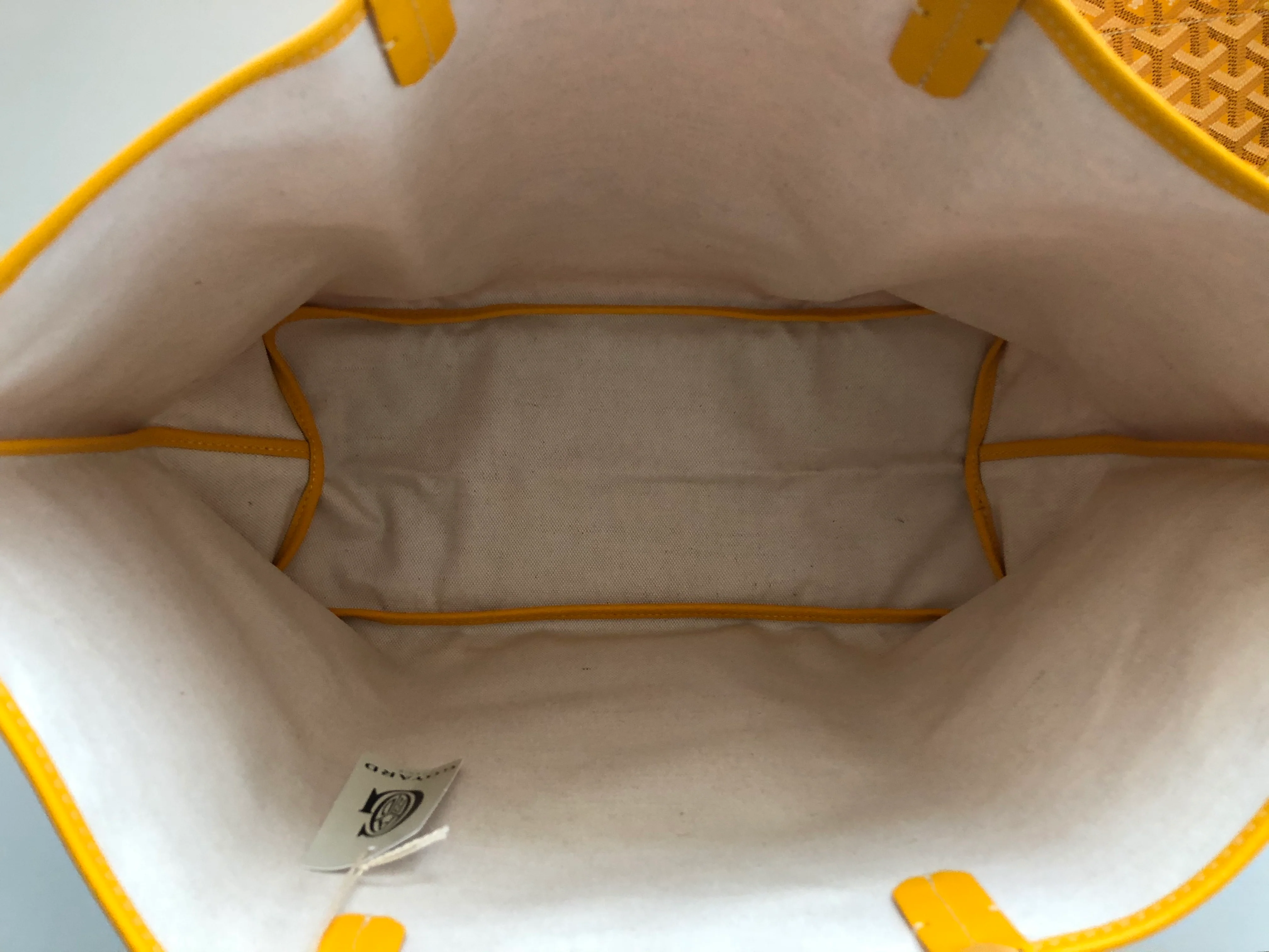 Goyard St. Louis Yellow PM Tote (NWT) - Image 6