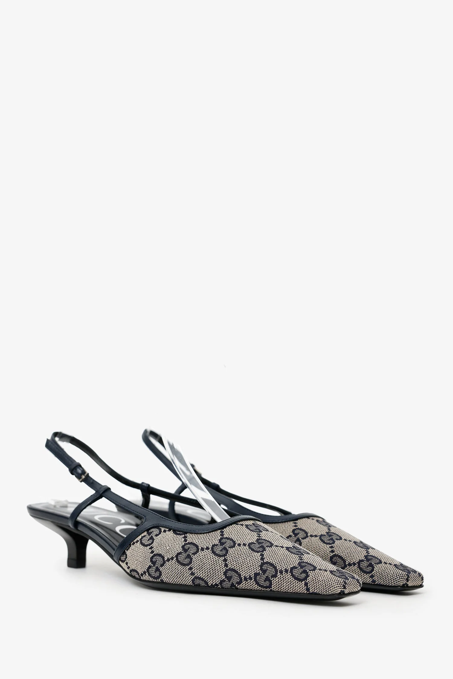 Gucci Beige & Navy Canvas Kitten Heel Slingbacks Size 37.5 - Image 2