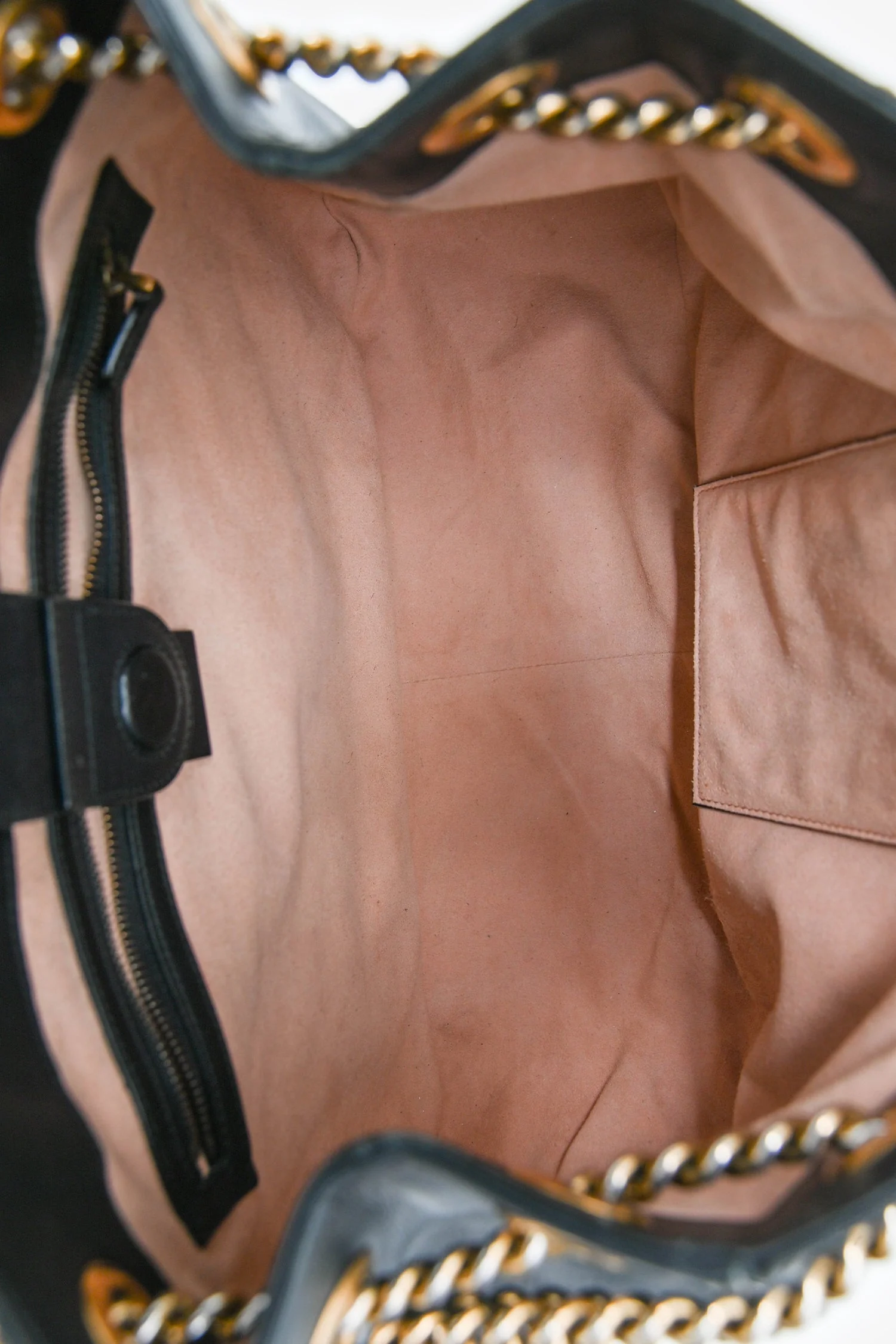 Gucci Black Chevron Leather Marmont Tote Bag - Image 6