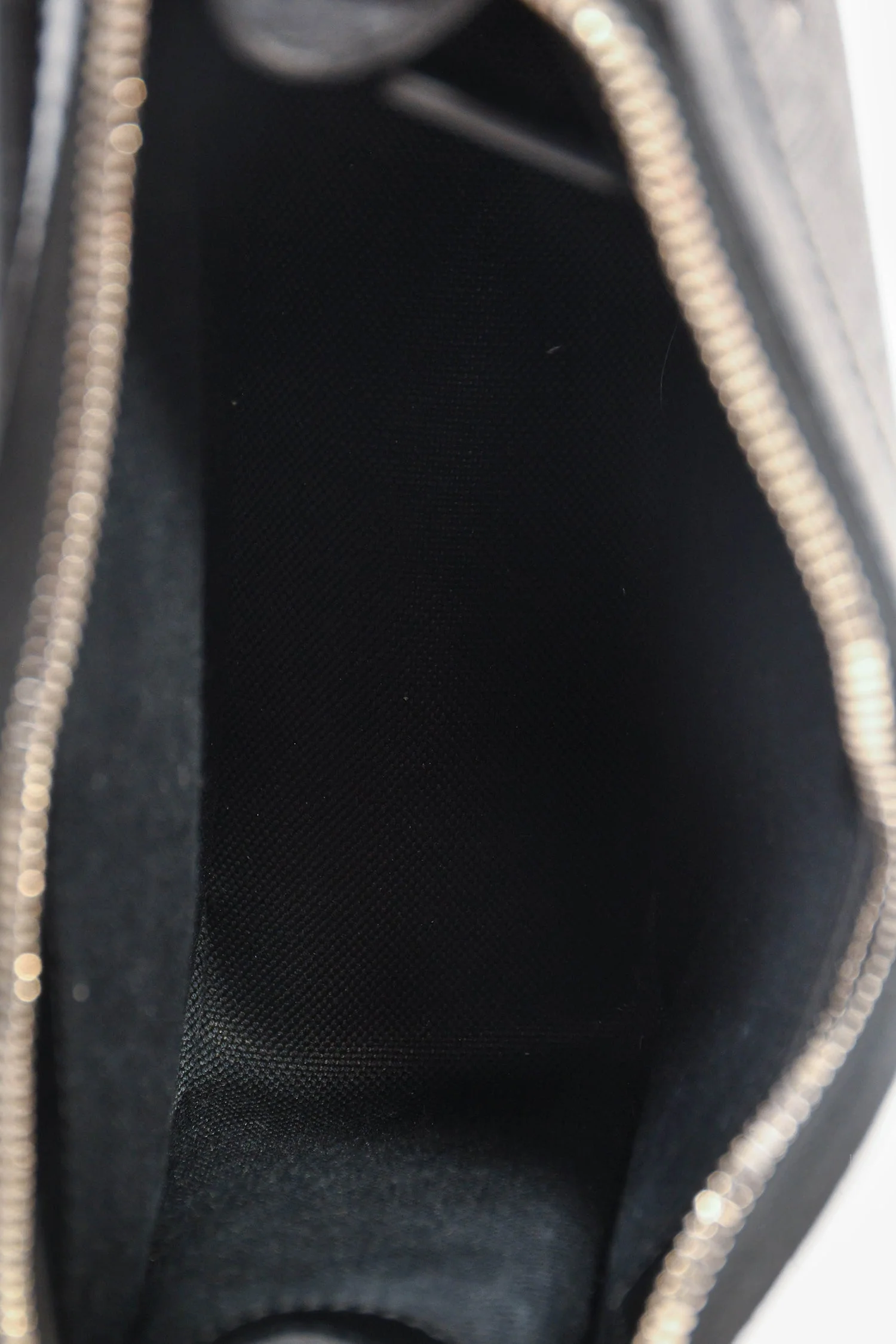 Gucci Black GG Canvas Messenger Bag - Image 7