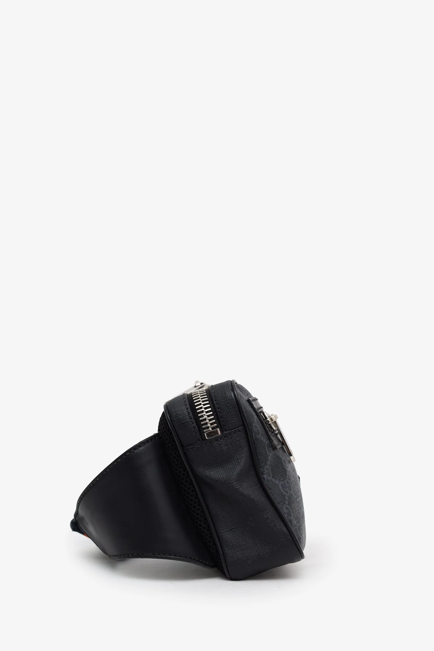 Gucci Black GG Supreme Canvas Belt Bag - Image 3