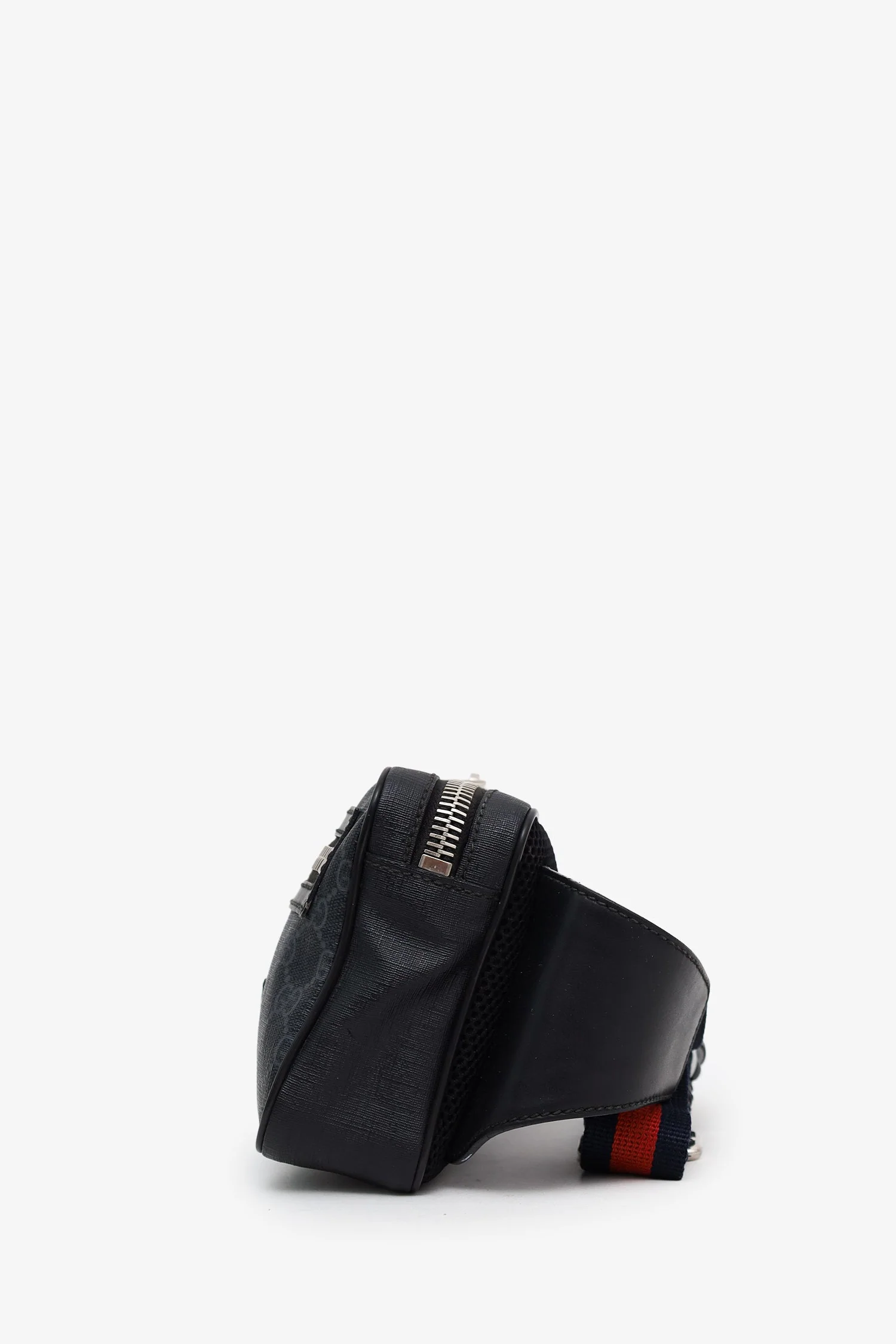 Gucci Black GG Supreme Canvas Belt Bag - Image 4
