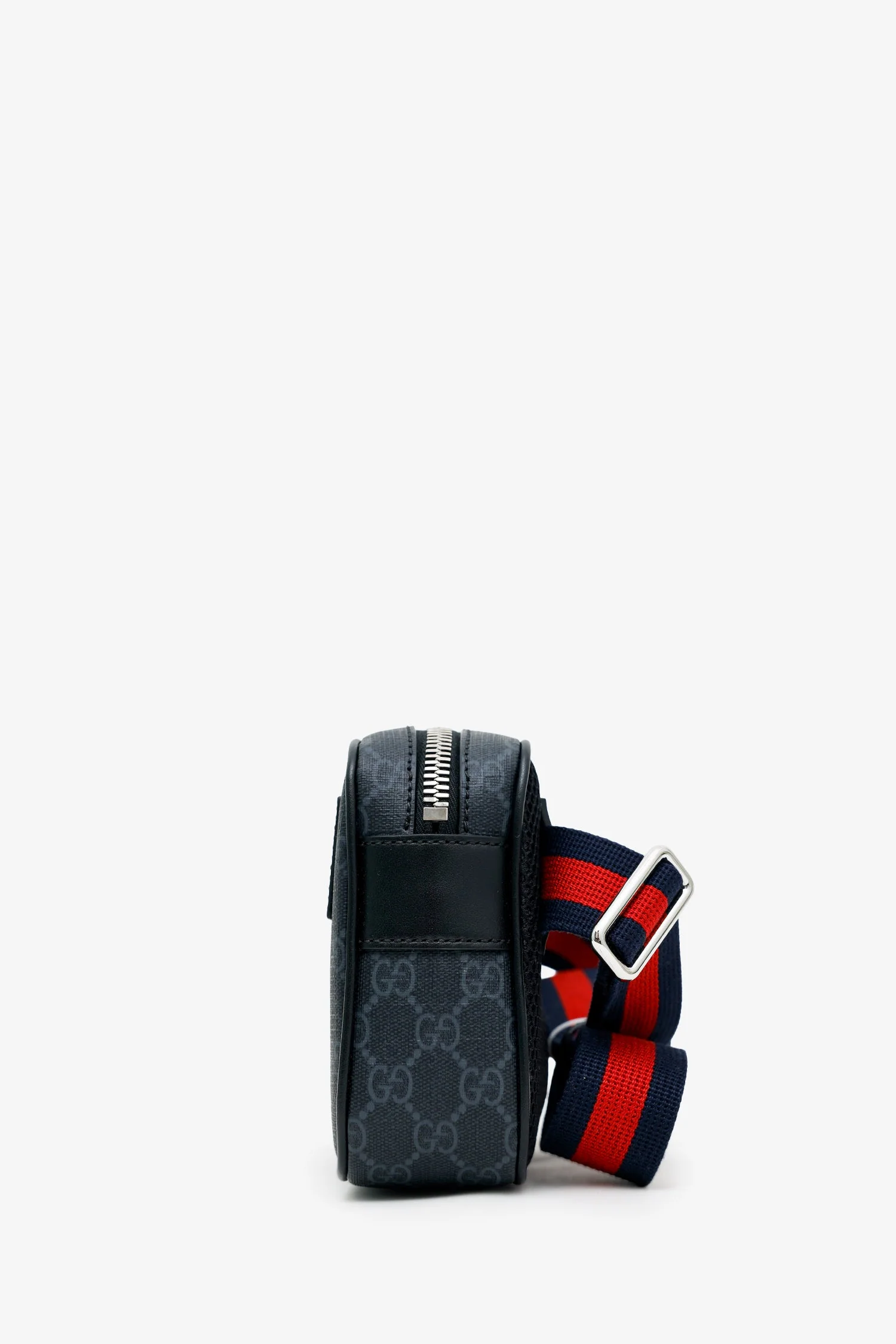 Gucci Black GG Supreme Canvas Belt Bag - Image 4