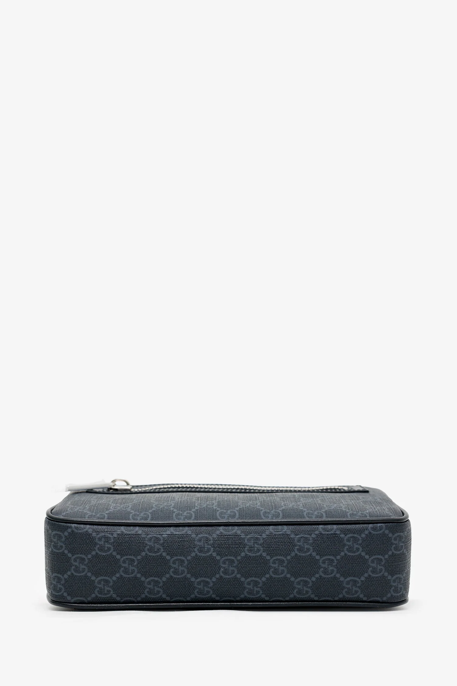 Gucci Black GG Supreme Canvas Belt Bag - Image 6