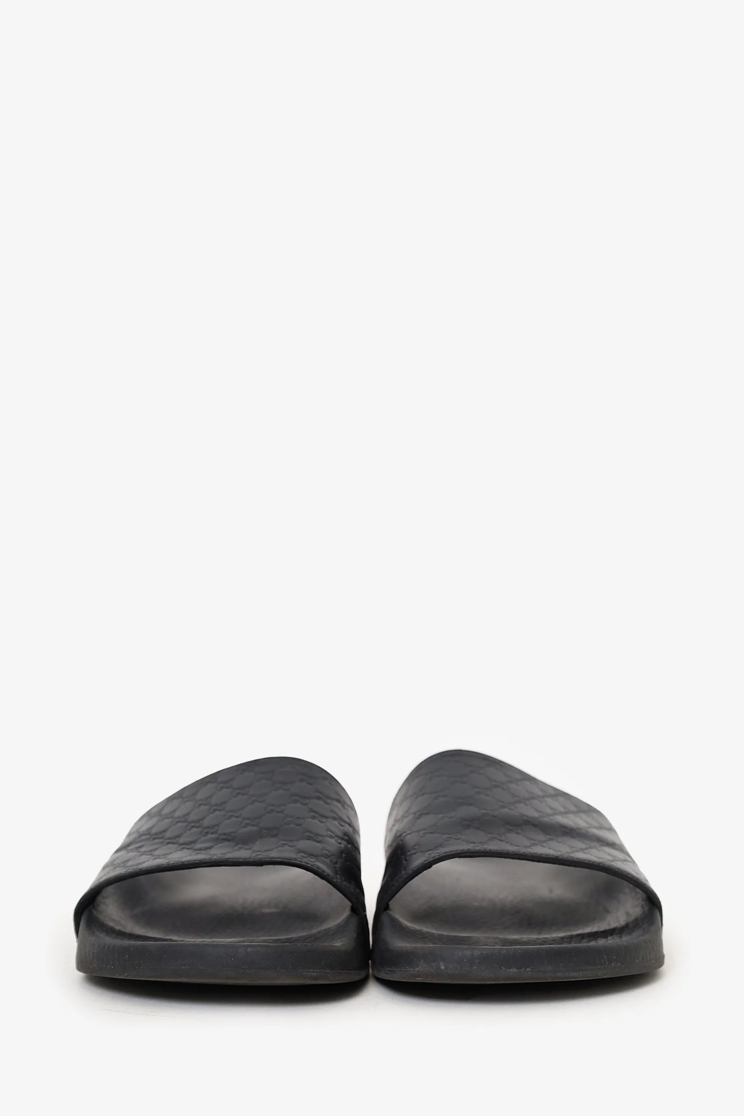 Gucci GG Embossed Rubber Pool Slides Size 9 Mens - Image 3