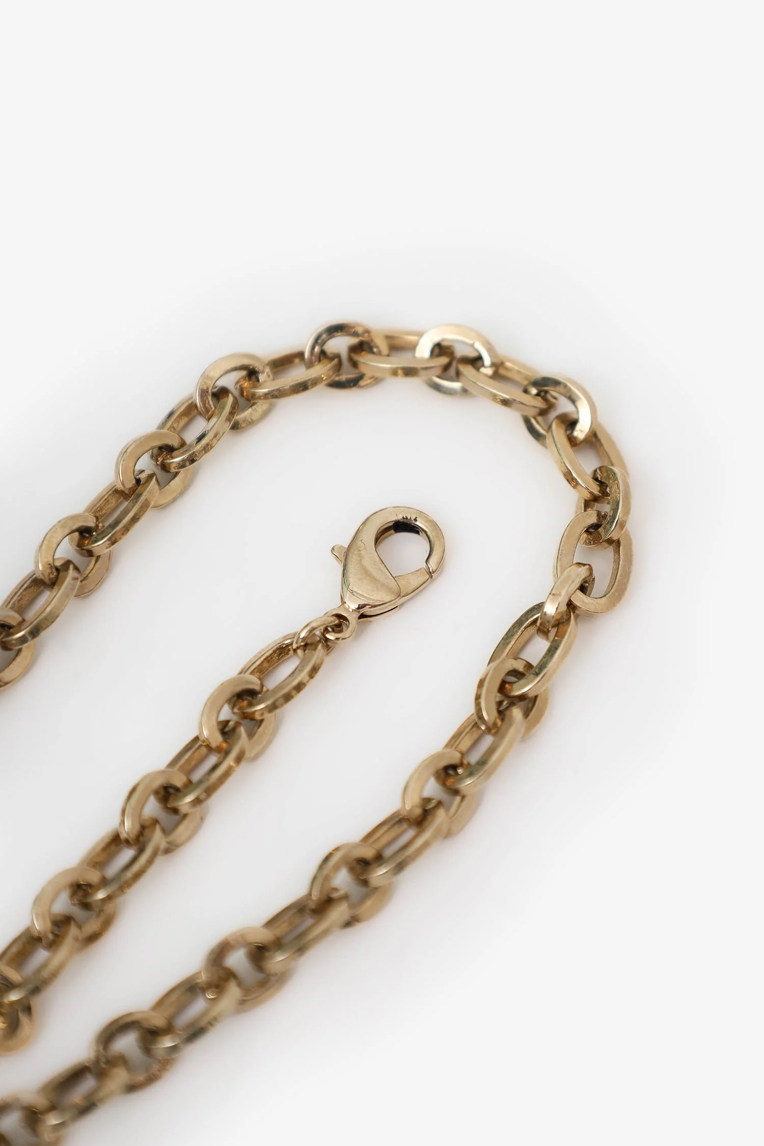 Gucci Gold Trademark Logo Round Bag Charm - Image 3