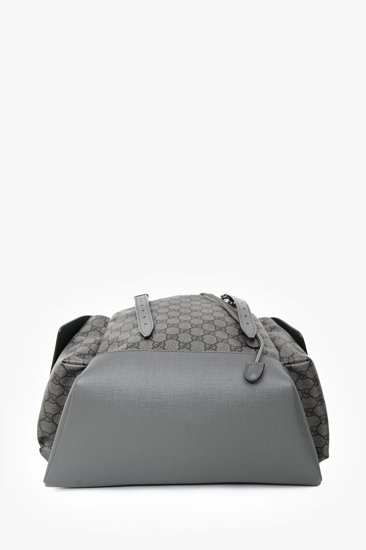 Gucci Grey Canvas GG Supreme Medium Backpack - Image 5
