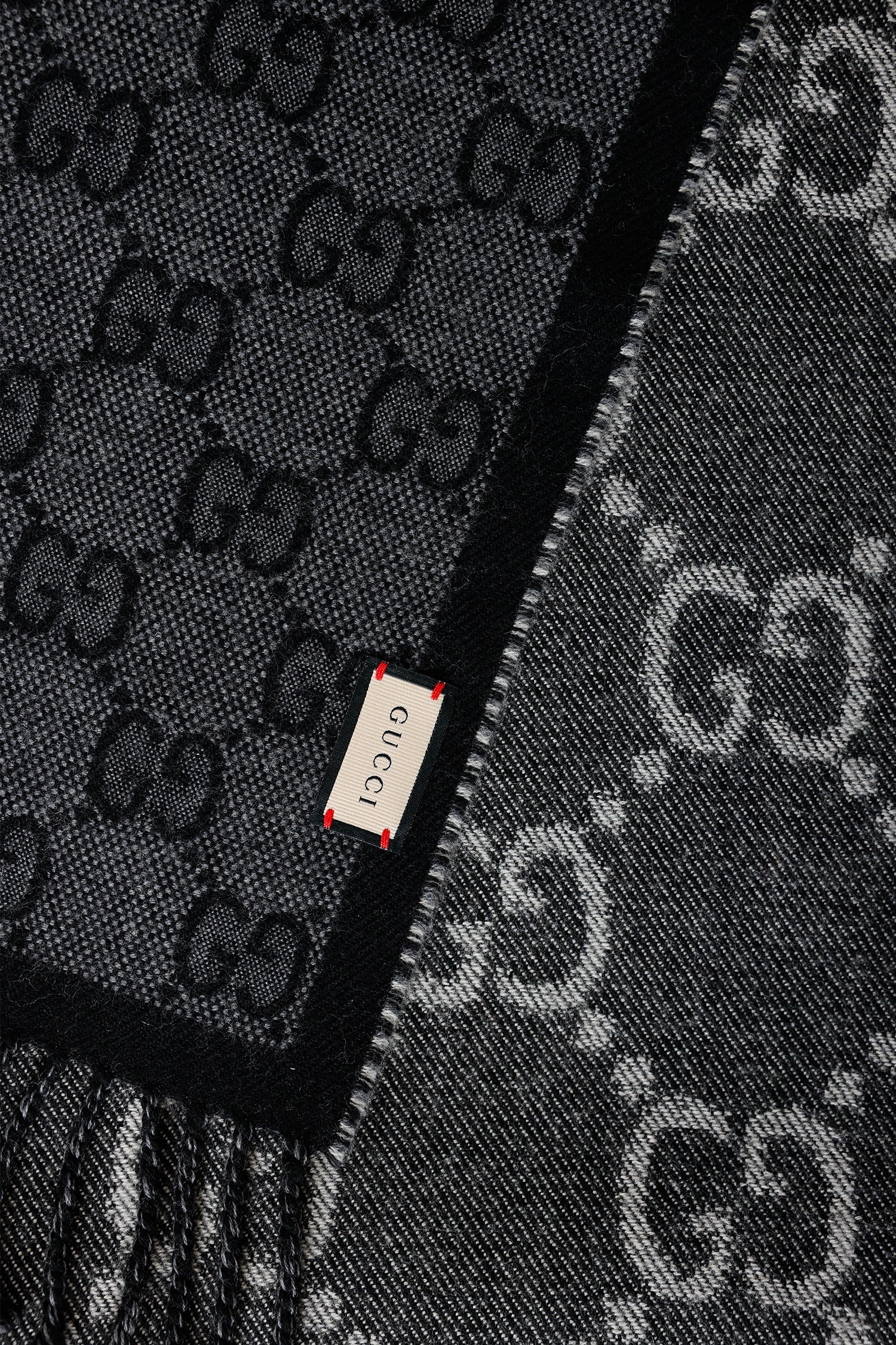 Gucci Grey Wool Reversible GG Logo Muffler Scarf - Image 4