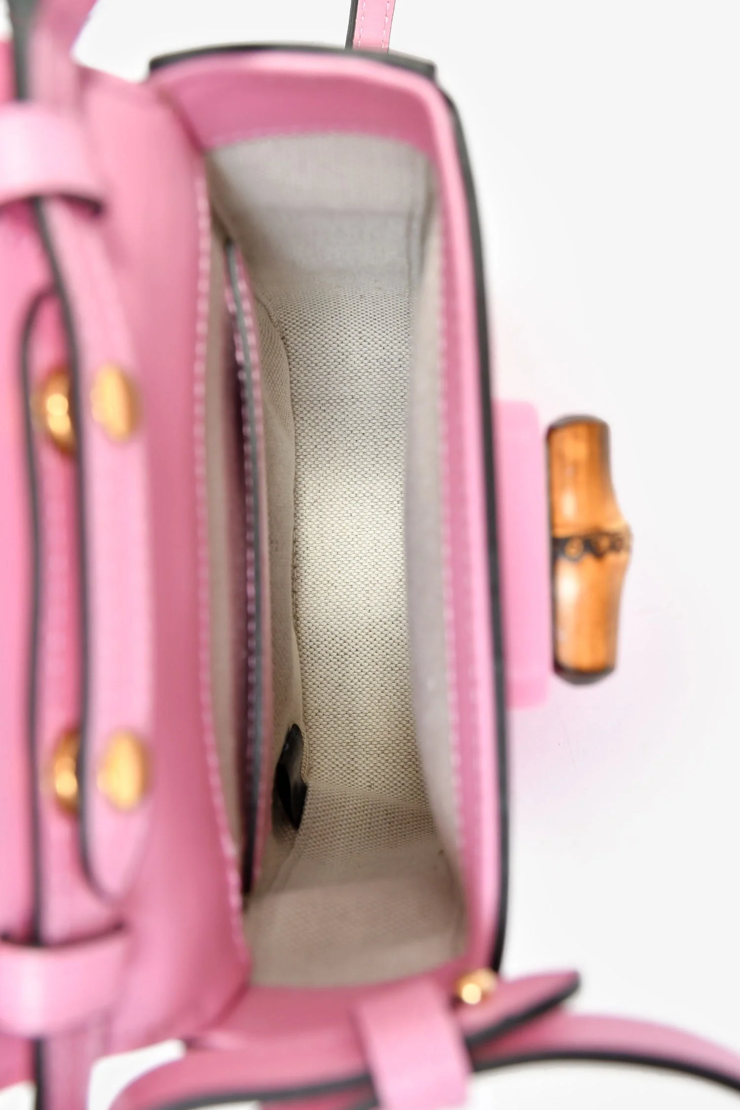 Gucci Pink Leather Bamboo Flap Crossbody - Image 6