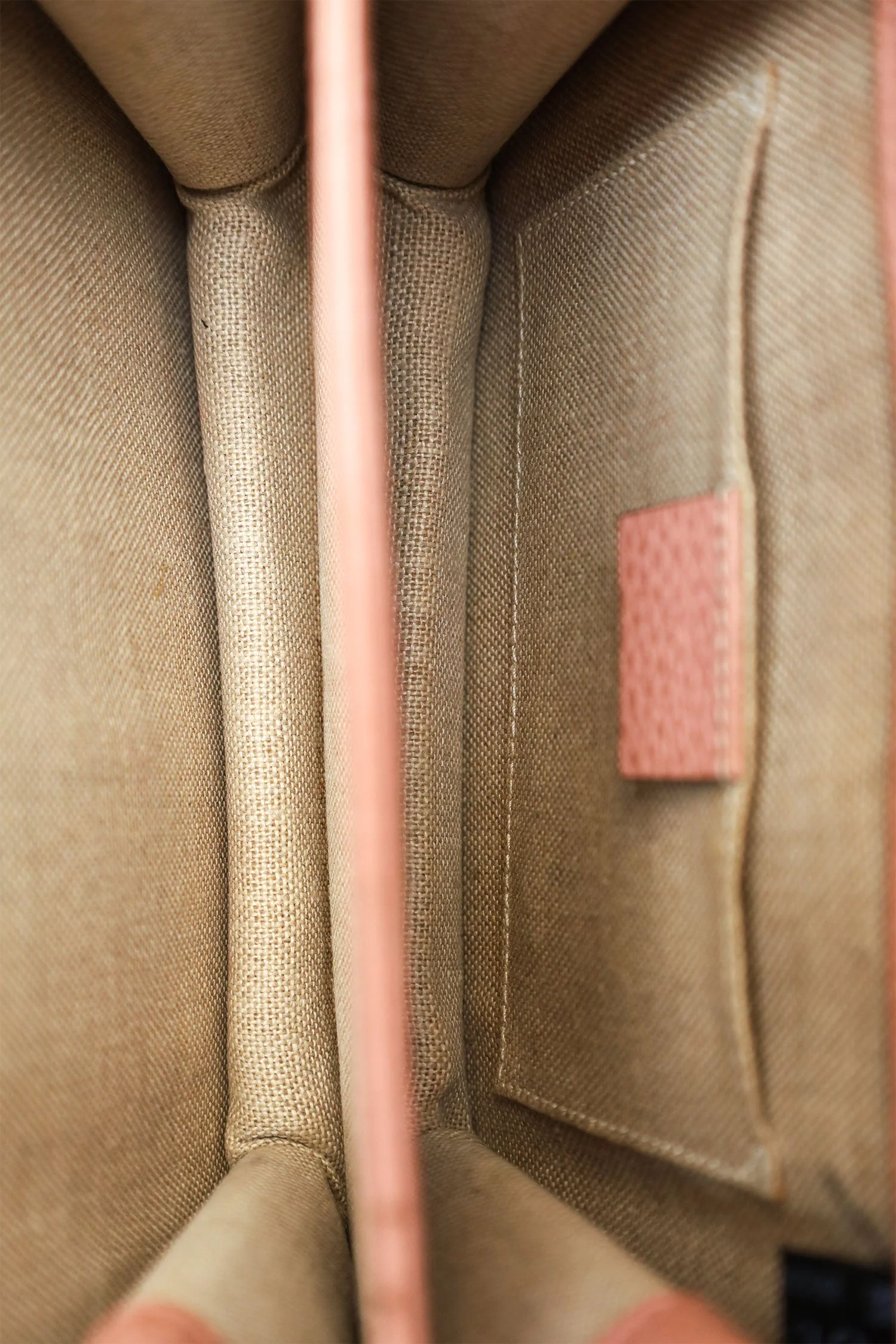 Gucci Pink Leather  Interlocking G Small Dollar Bag - Image 6