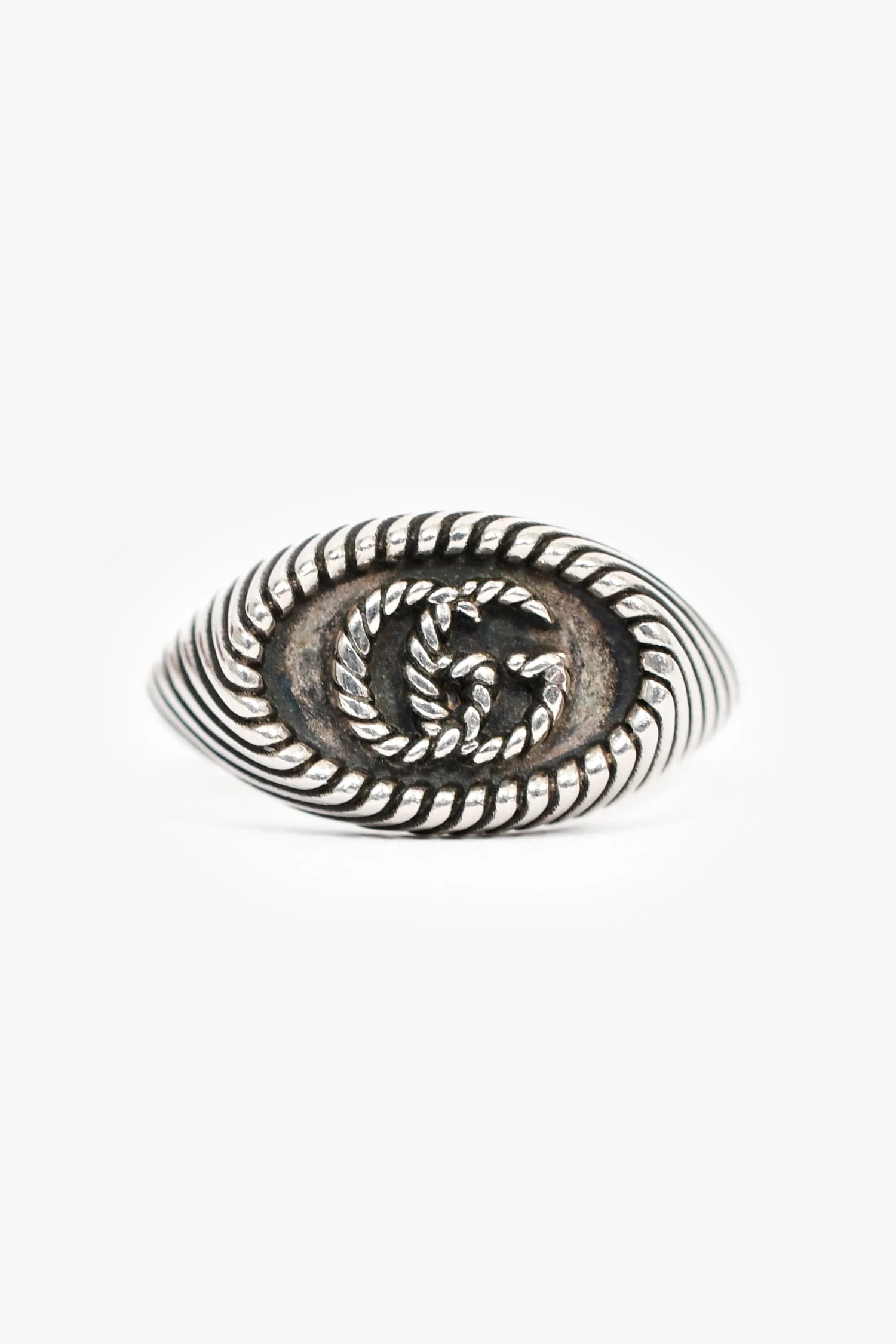 Gucci Sterling Silver GG Marmont Signet Ring Size 9 - Image 3
