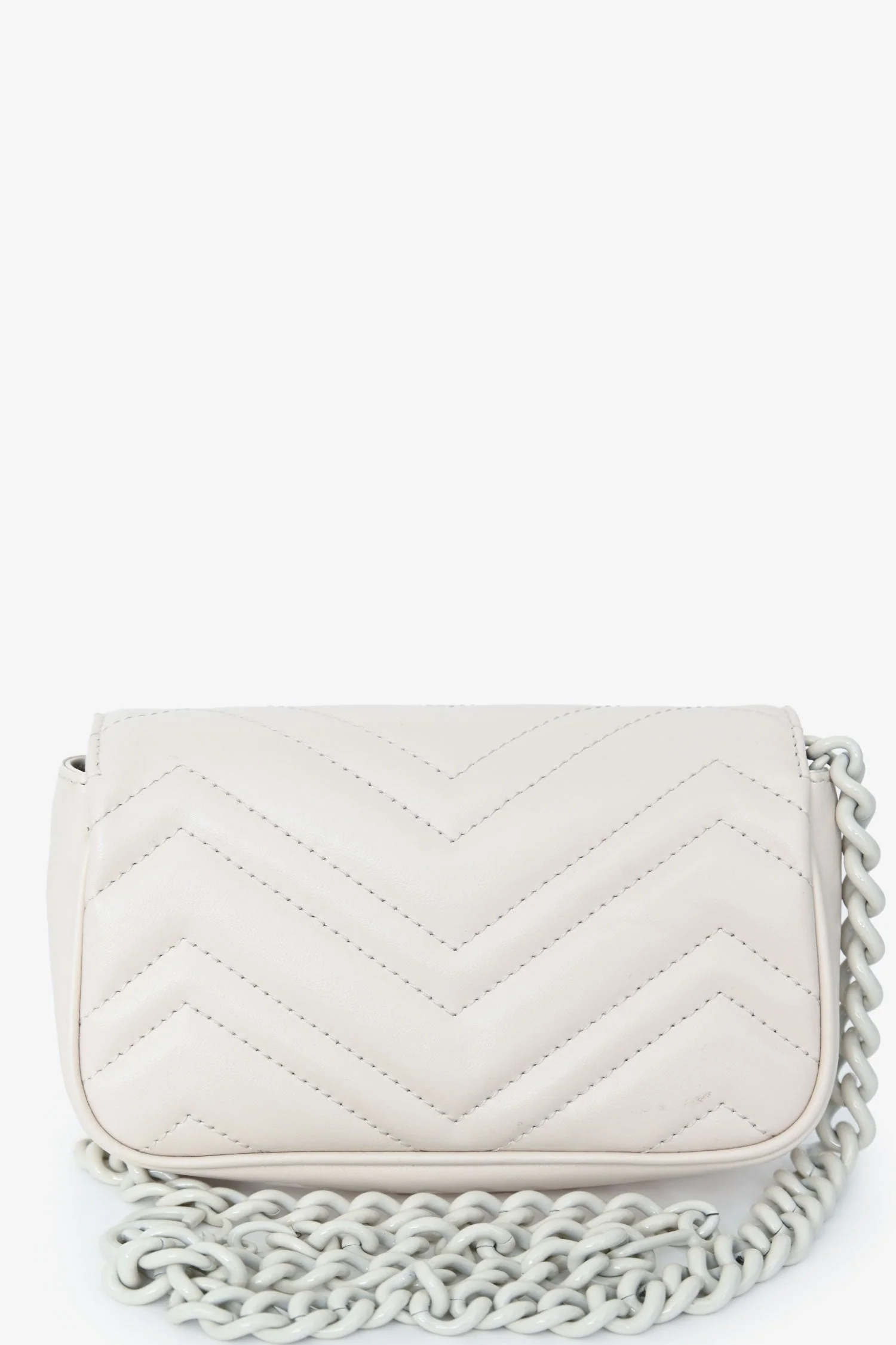 Gucci White Leather Chevron Quilted Super Mini GG Marmont Belt Bag - Image 2