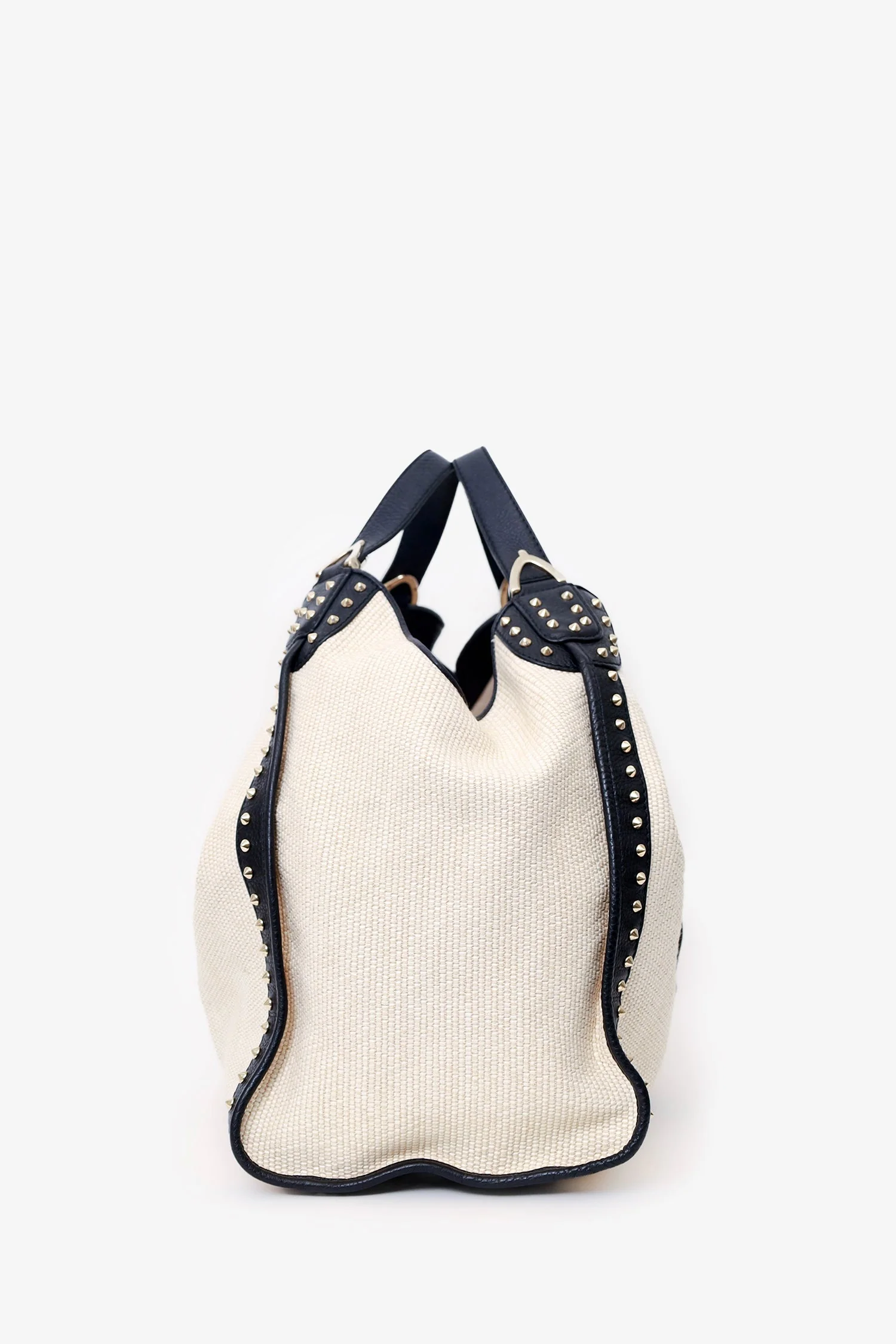 Gucci White Raffia Studded Large Stirrup Hobo - Image 4
