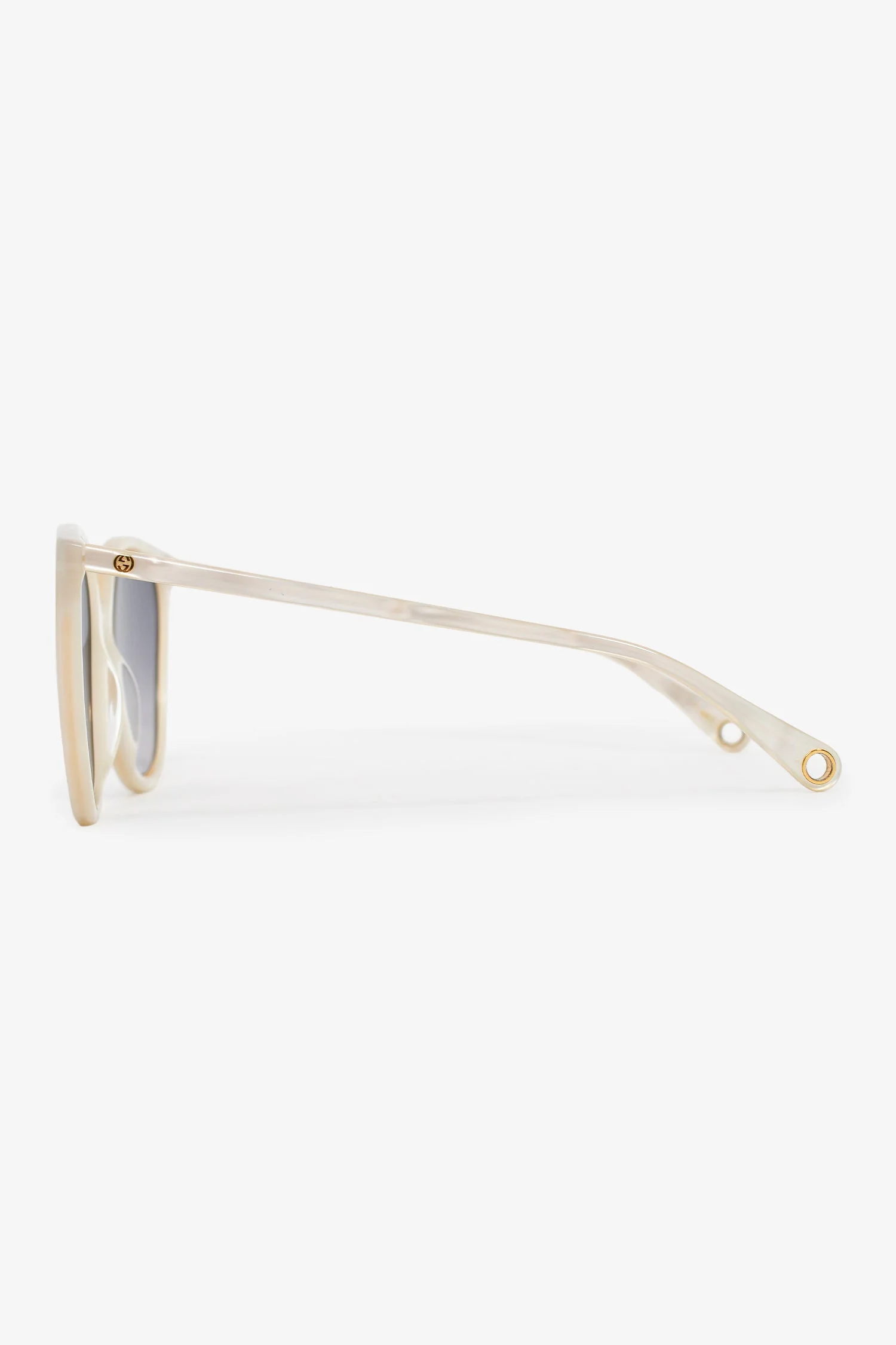 Gucci White Round-Frame Sunglasses with Chain - Image 3