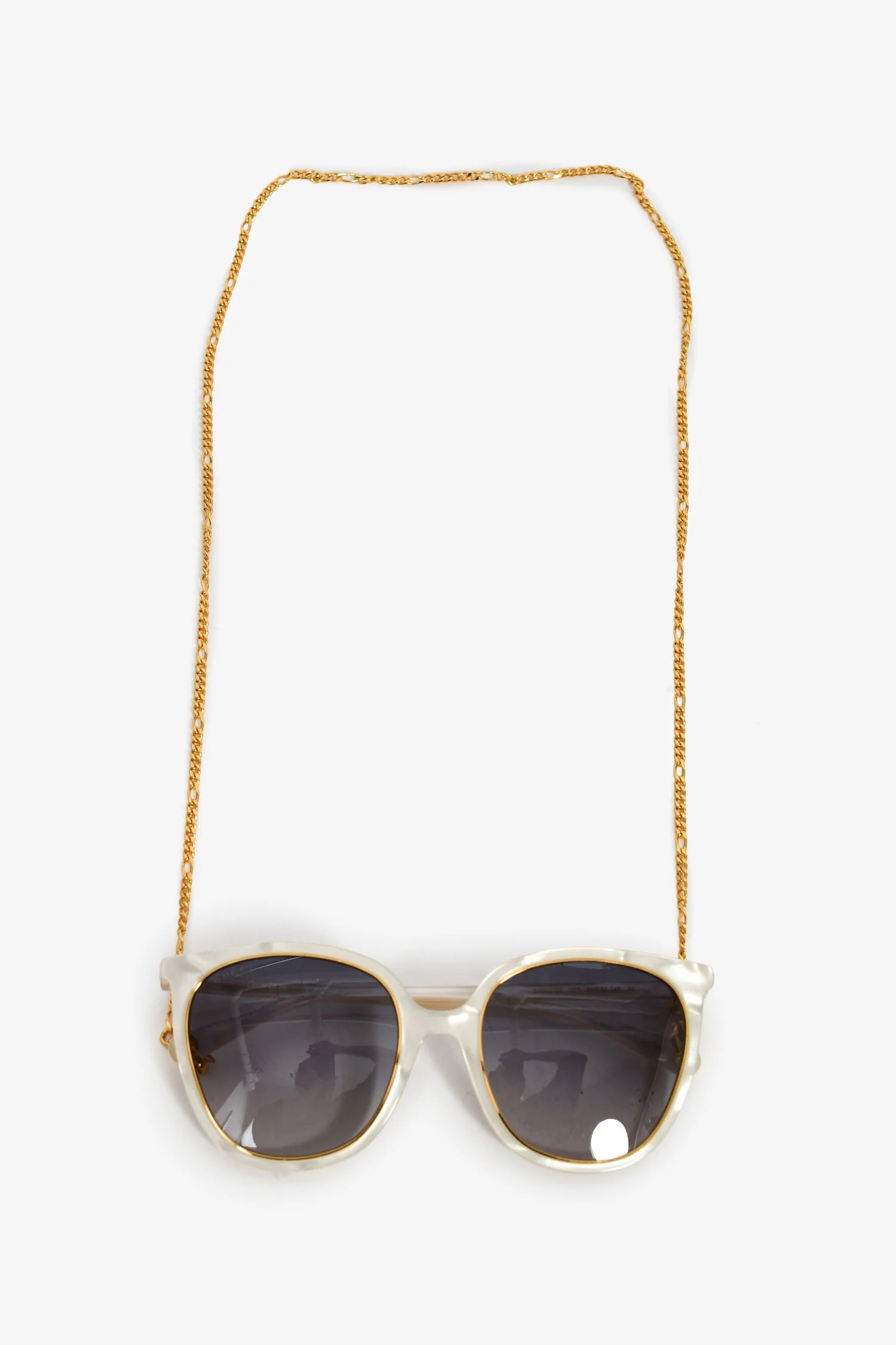 Gucci White Round-Frame Sunglasses with Chain - Image 5
