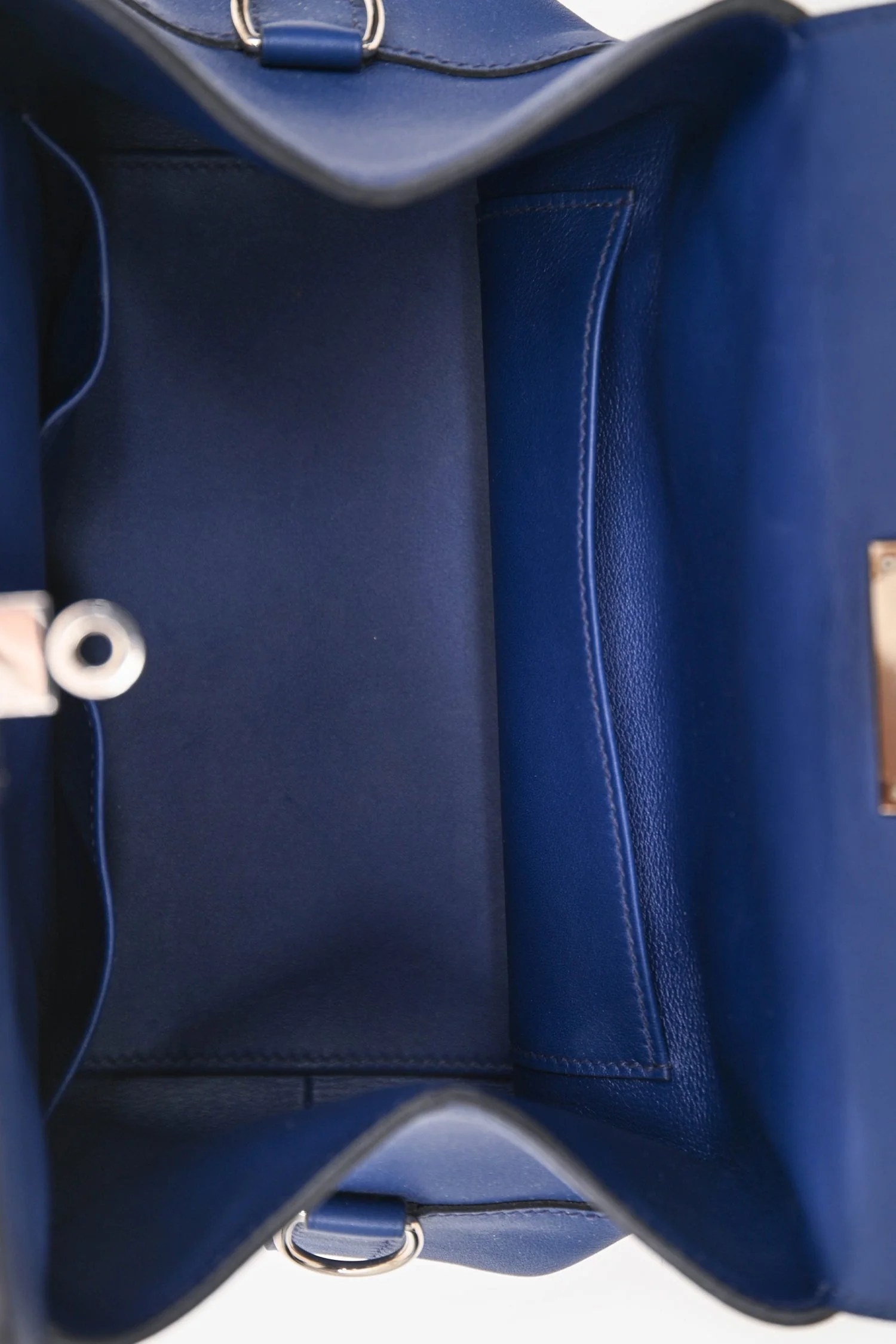 Hermès 2014 Blue Swift Leather Toolbox 20 With Strap - Image 6