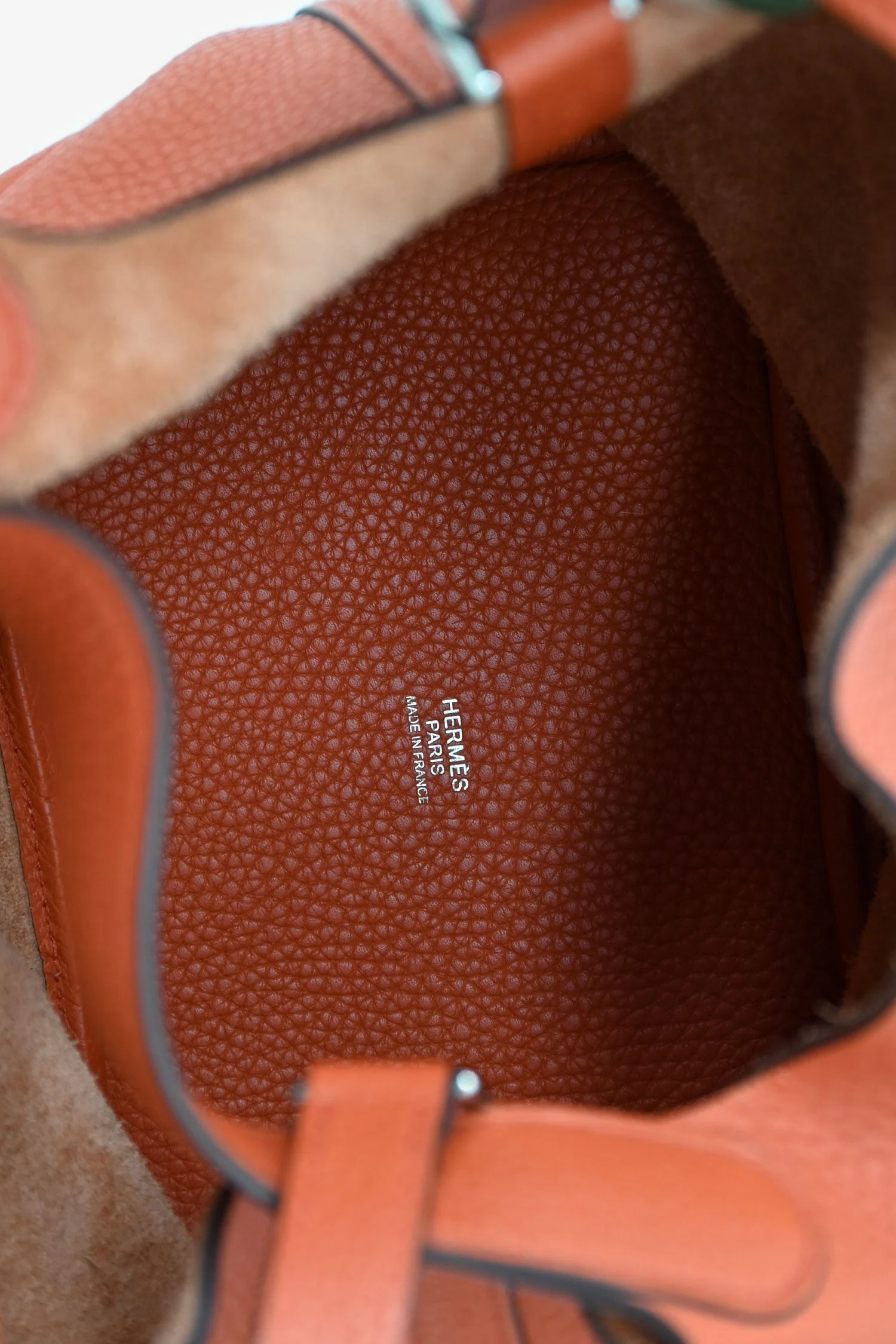 Hermès 2016 Burnt Orange Clemence Leather Picotin 18 Silver Hardware - Image 6