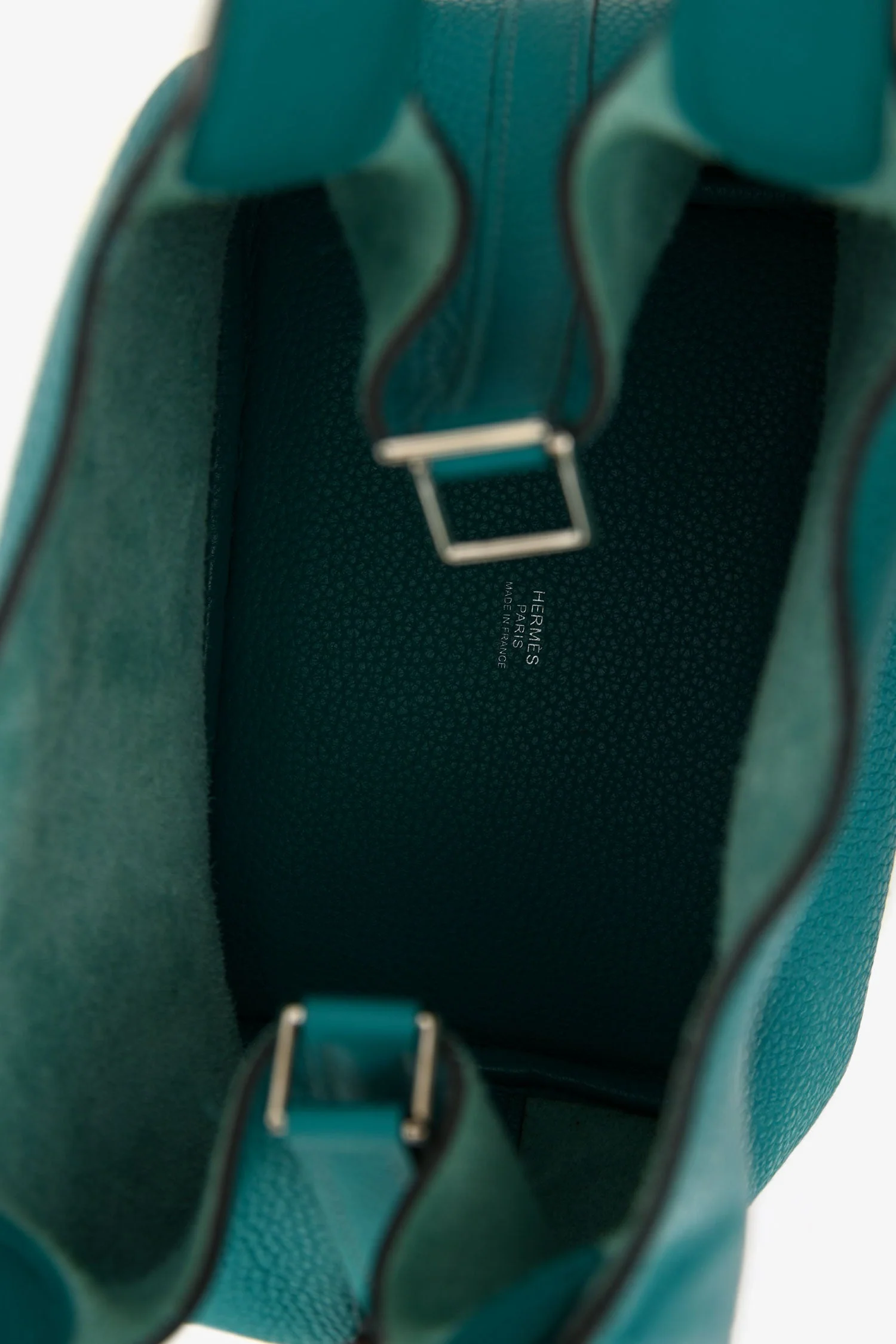 Hermès 2016 Turquoise Clemence Leather Picotin 18 With Keys & Lock - Image 6