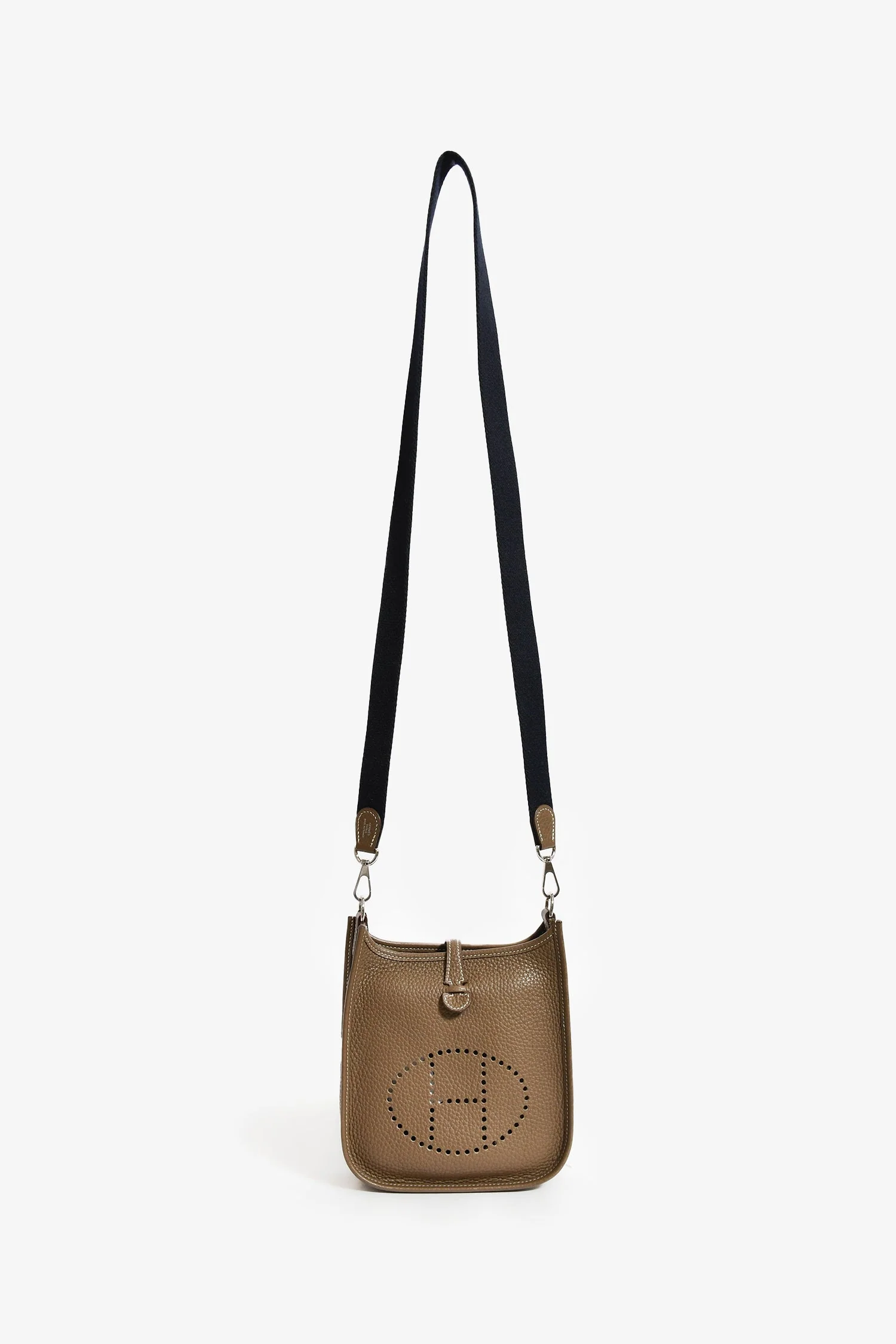 Hermès 2018 Taupe Clemence Leather Evelyne TPM - Image 7