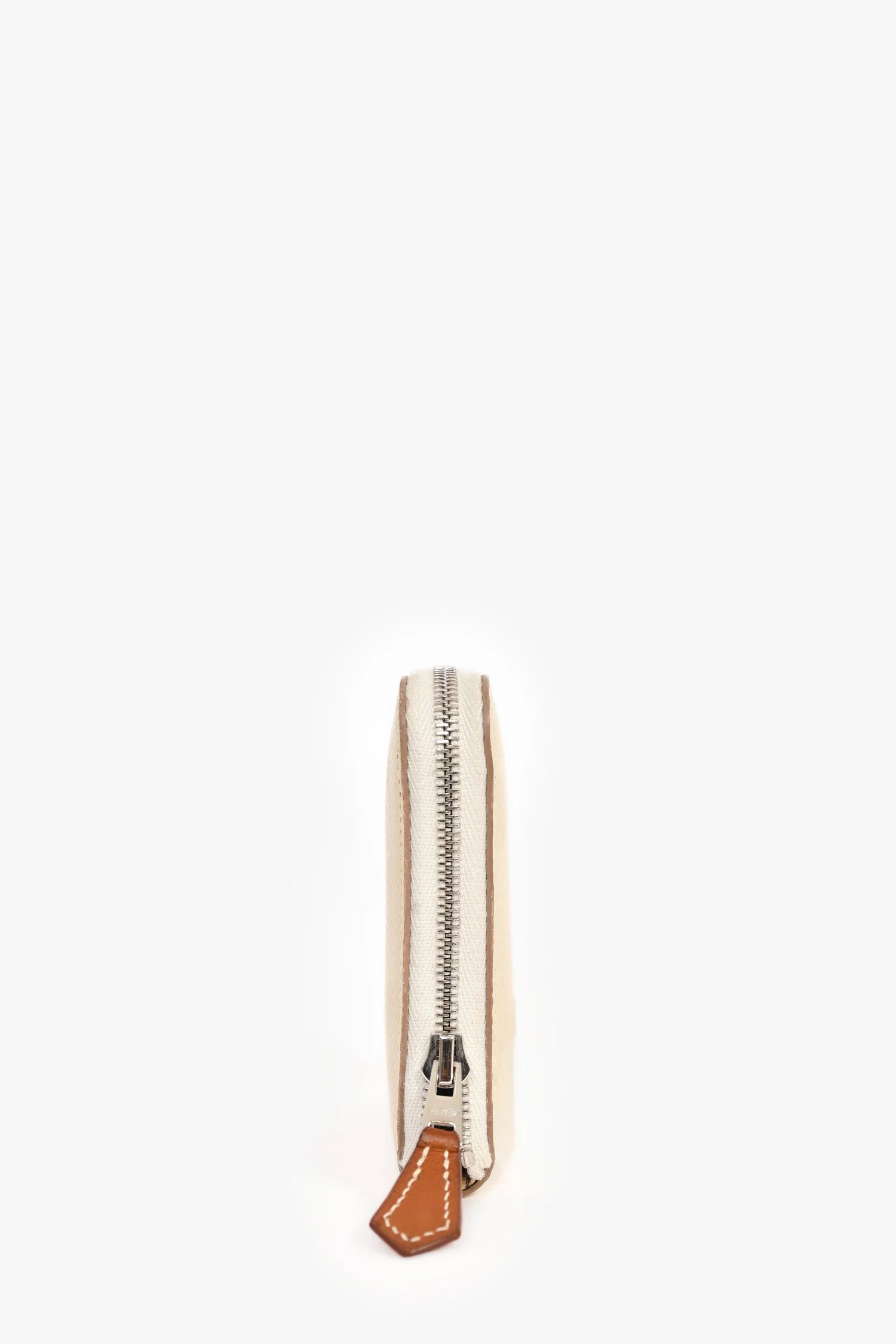 Hermès 2019 White Leather 'Silk In' Compact Wallet - Image 3