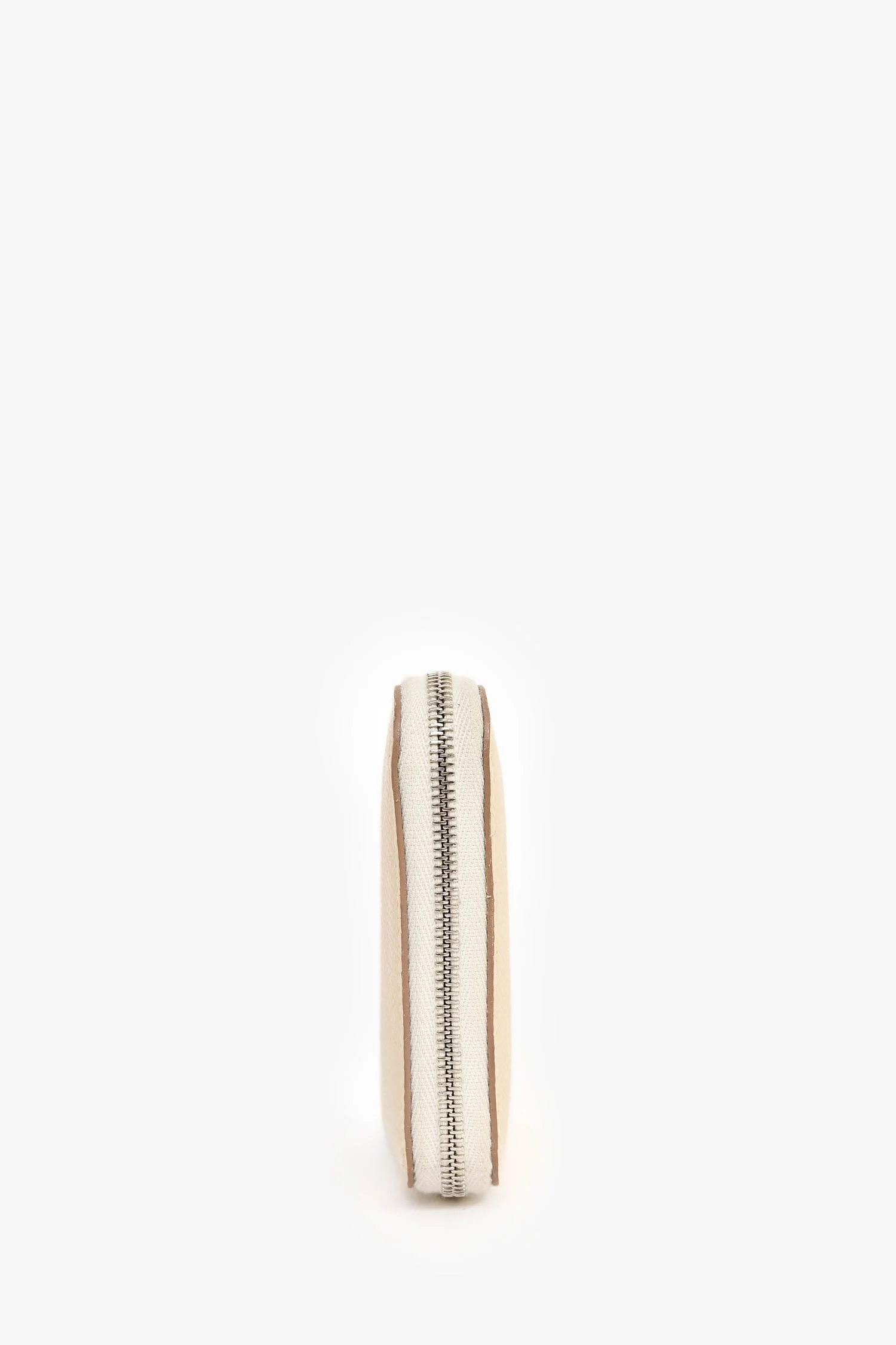 Hermès 2019 White Leather 'Silk In' Compact Wallet - Image 4
