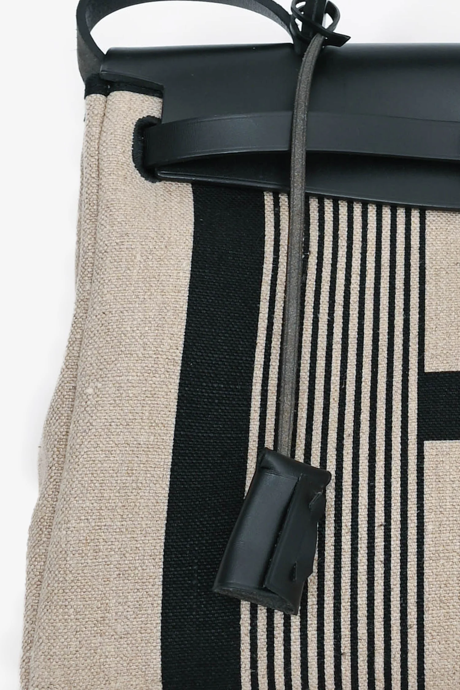 Hermès 2020 Cream/Black Toile H Vibration Herbag Zip 31 with Pouch - Image 6
