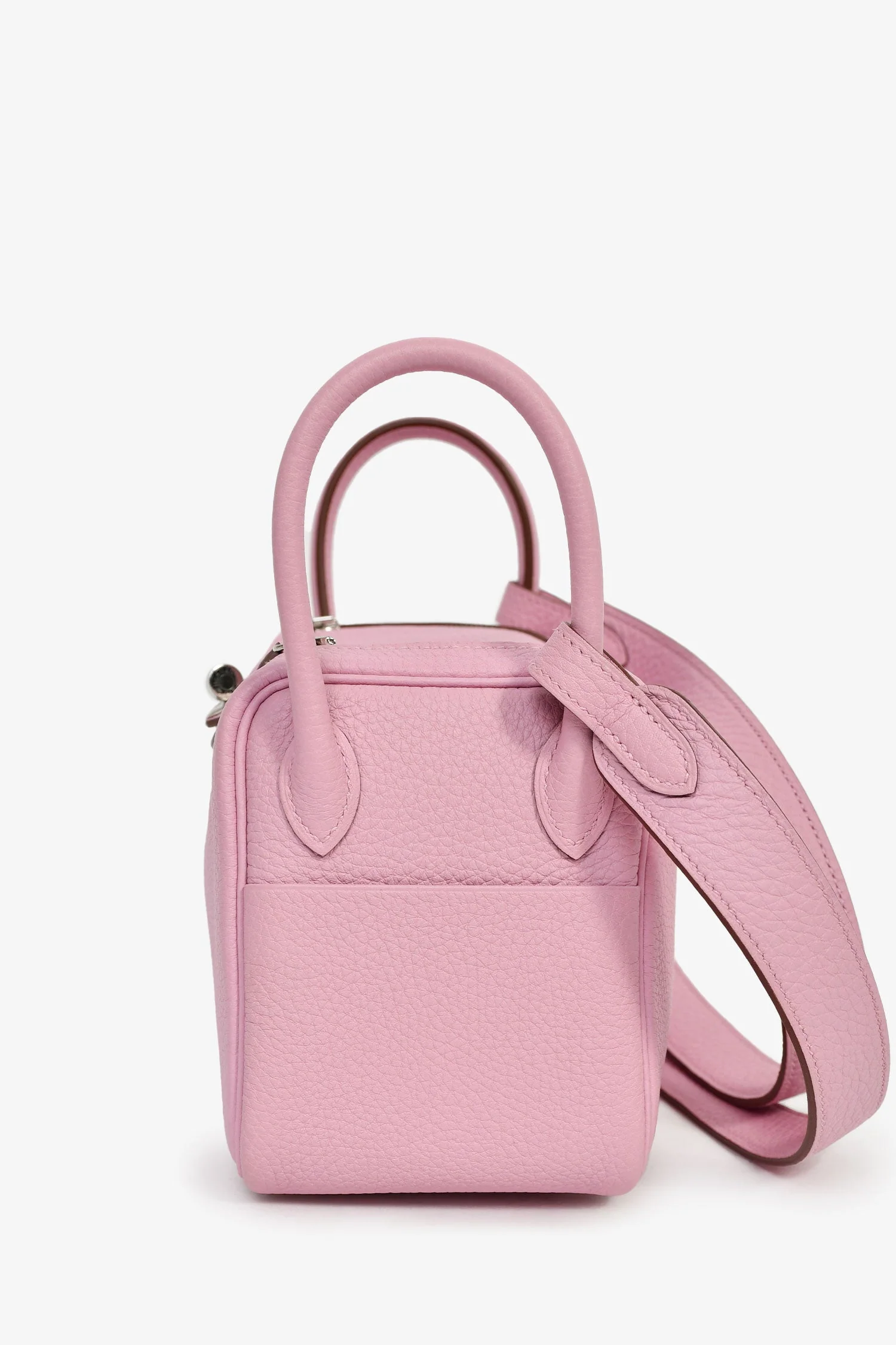 Hermès 2022 Mauve Sylvestre Clemence Leather Mini Lindy - Image 4