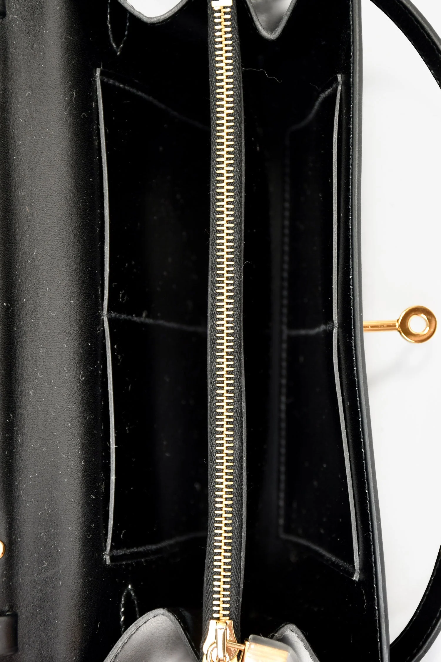 Hermès 2023 Black Box Leather Kelly To Go Wallet - Image 6