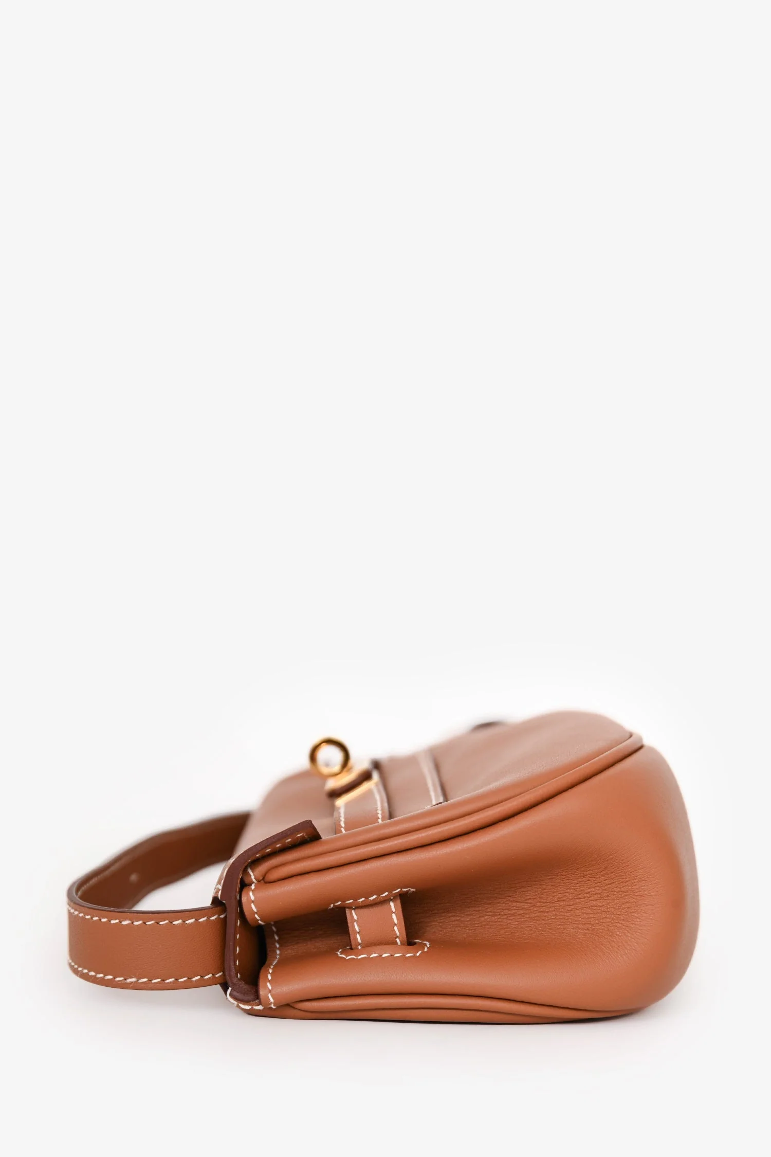 Hermès 2023 Gold Swift Leather Kelly Moove - Image 3