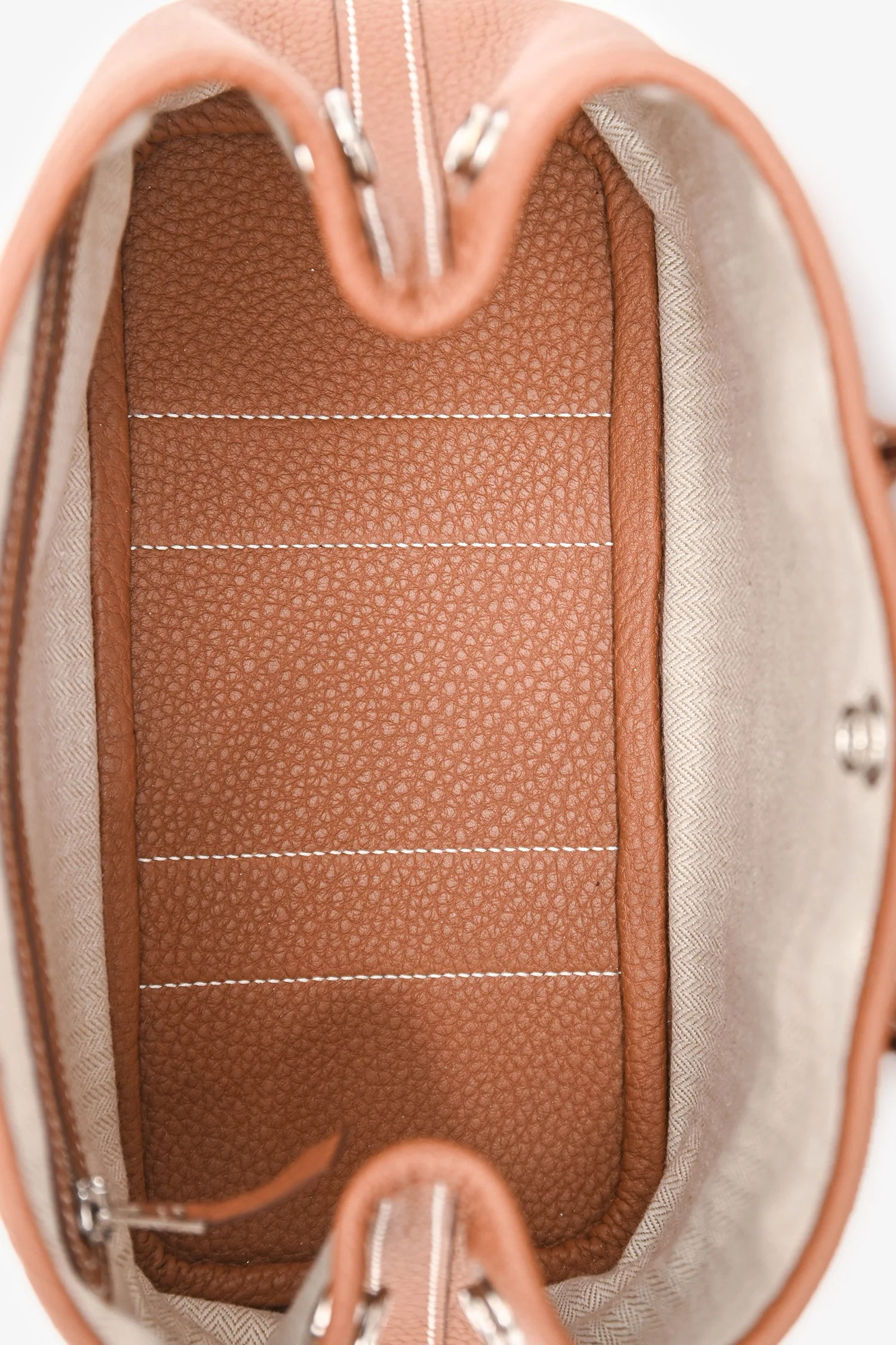 Hermès 2024 Gold Togo Leather Mini 23 Garden Party - Image 6