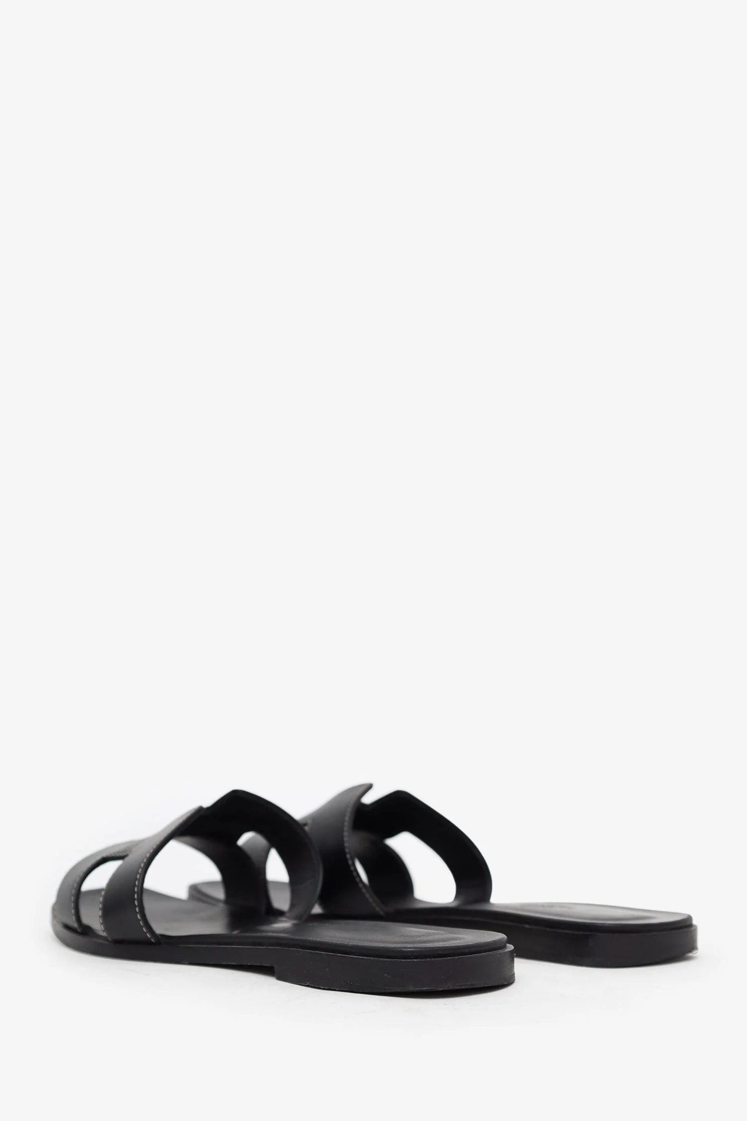 Hermès Black Box Calfskin Oran Sandals Size 39 - Image 4
