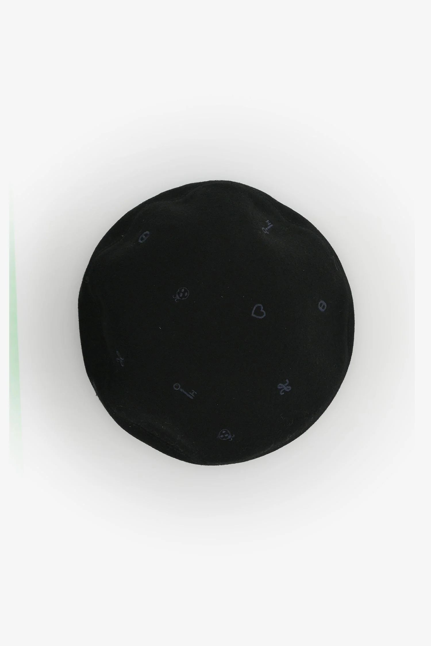 Hermès Black Cashmere Embroidered Patterned Beret Size 57 - Image 3