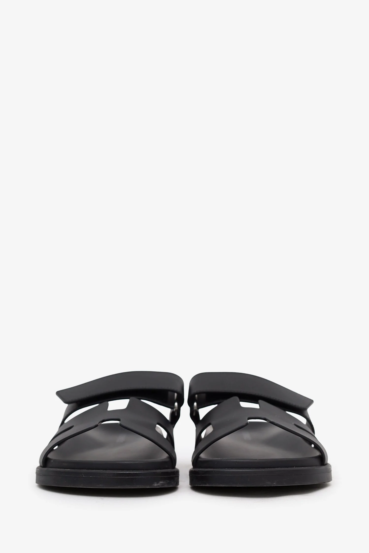 Hermès Black Leather Chypre Sandals Size 36.5 - Image 3
