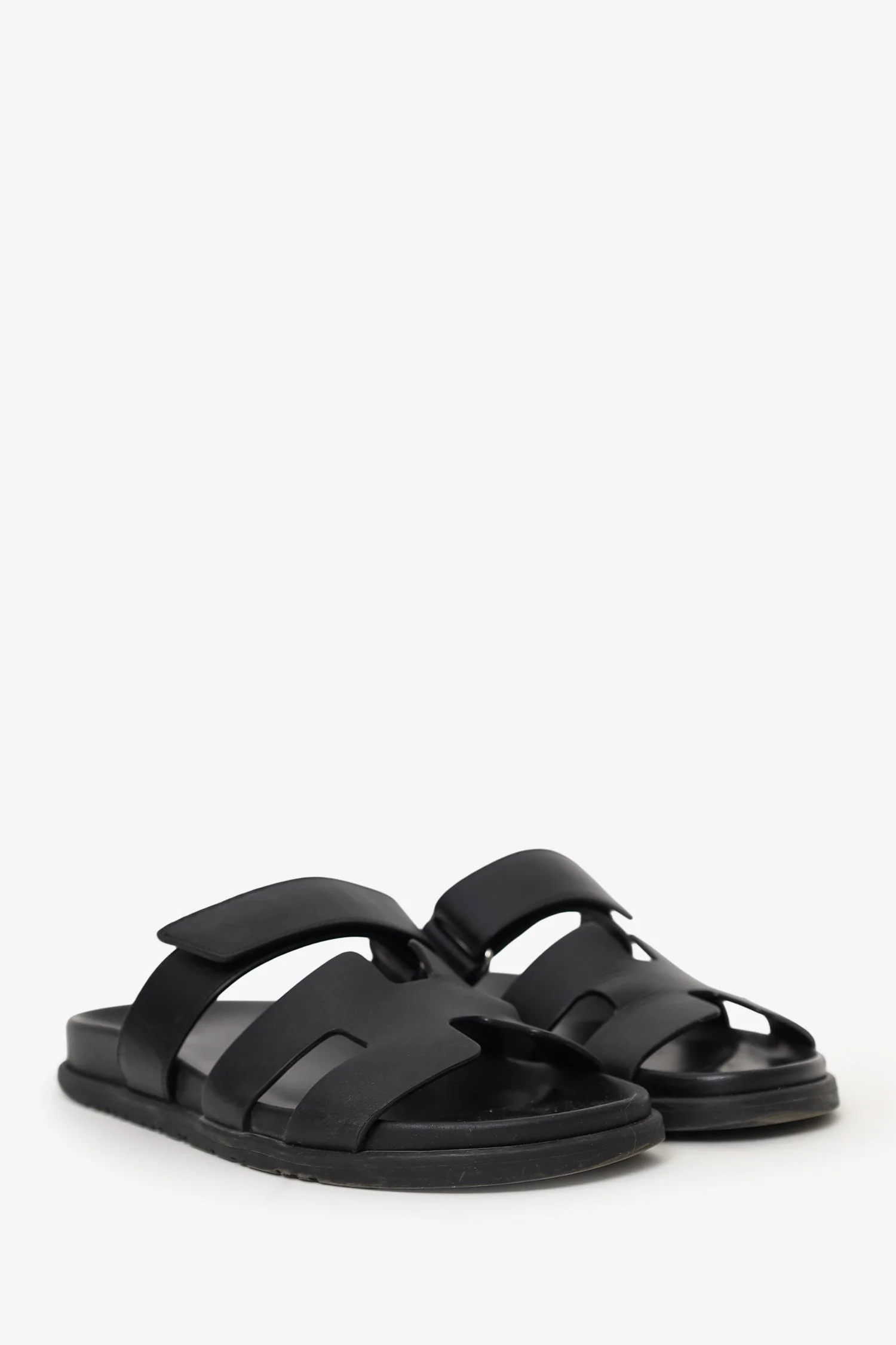 Hermès Black Leather Chypre Sandals Size 38 - Image 2