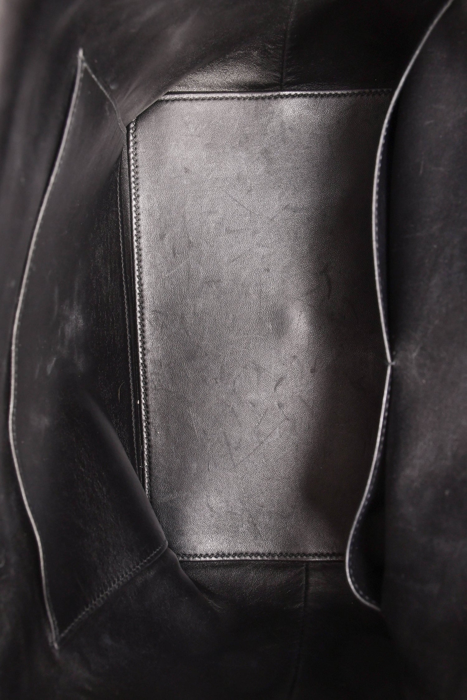 Hermès Black Leather Tool Box 26 Top Handle with Strap - Image 6