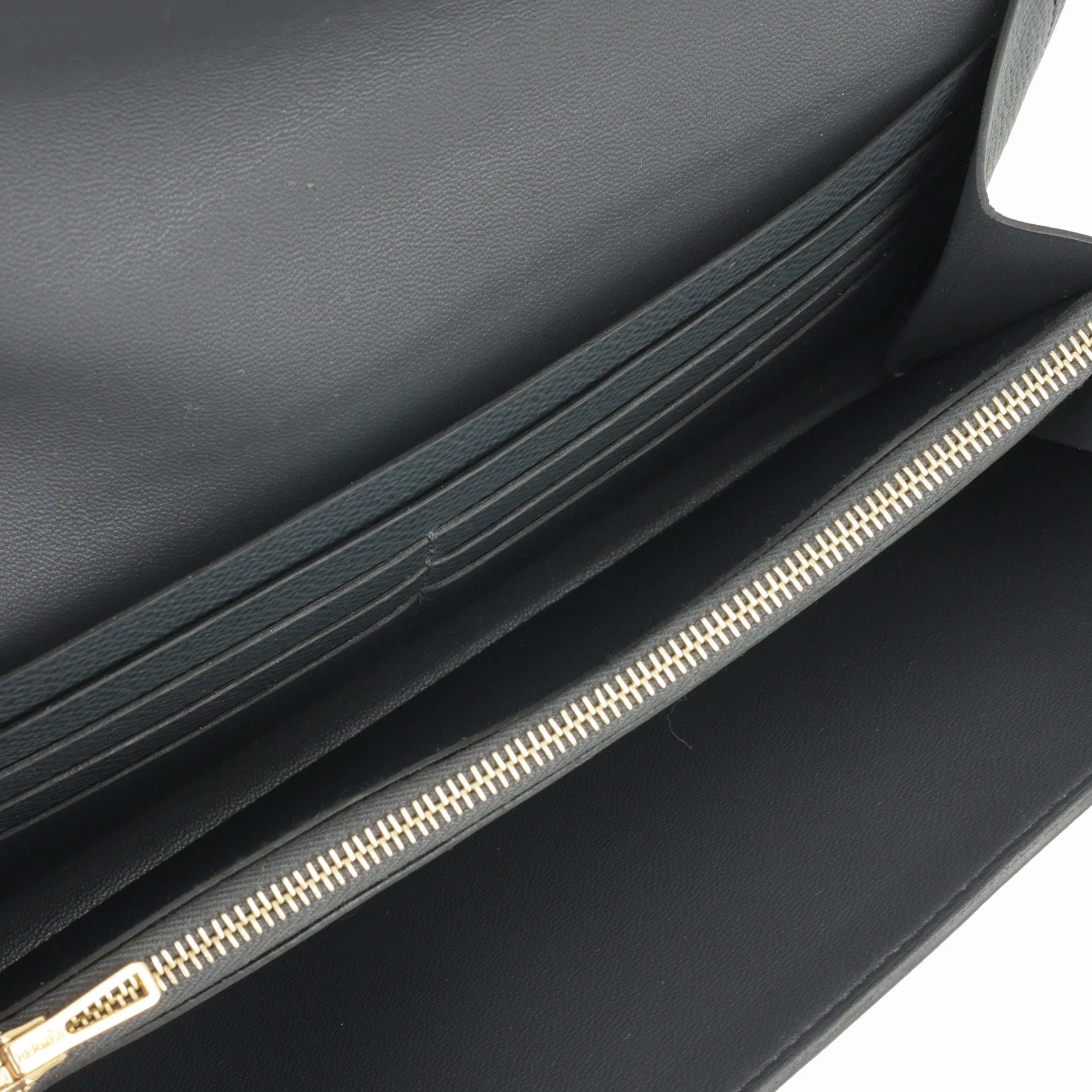 Hermès Constance To Go Cavale - Gris Misty Epsom | Permabrass Hardware - Image 5