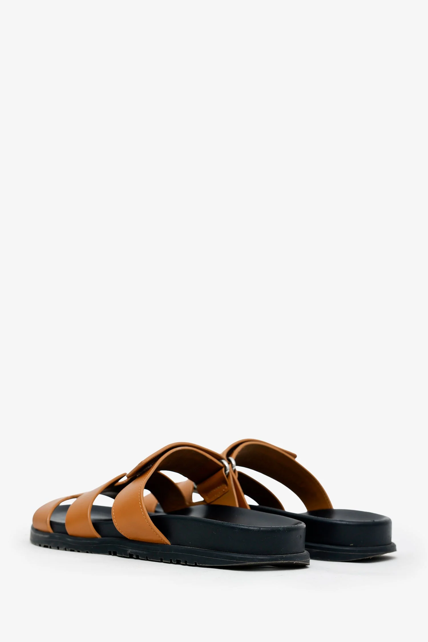 Hermès Gold/Black Leather 'Chypre' Sandals Size 39.5 - Image 4